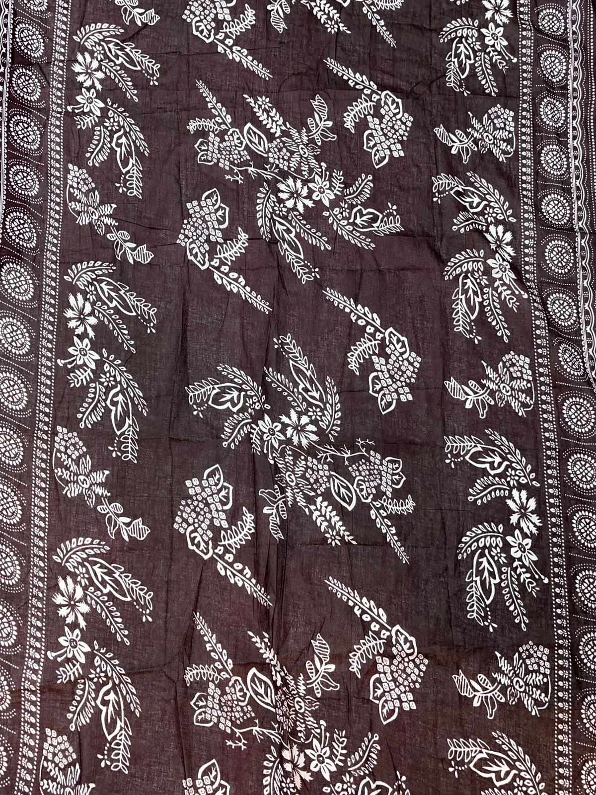 1516 Pakistani Embroidered Suit