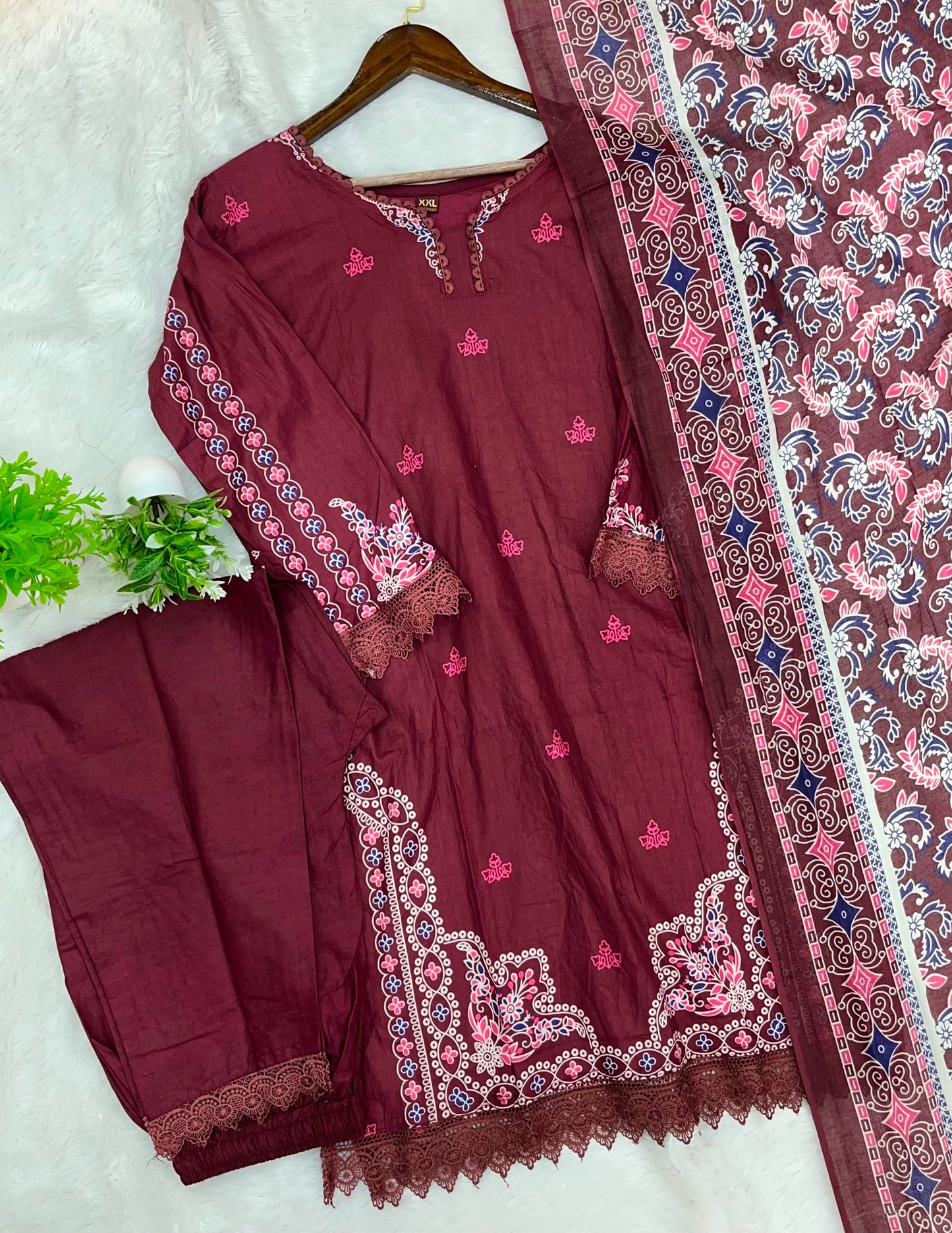 1249 Pakistani Printed Suit