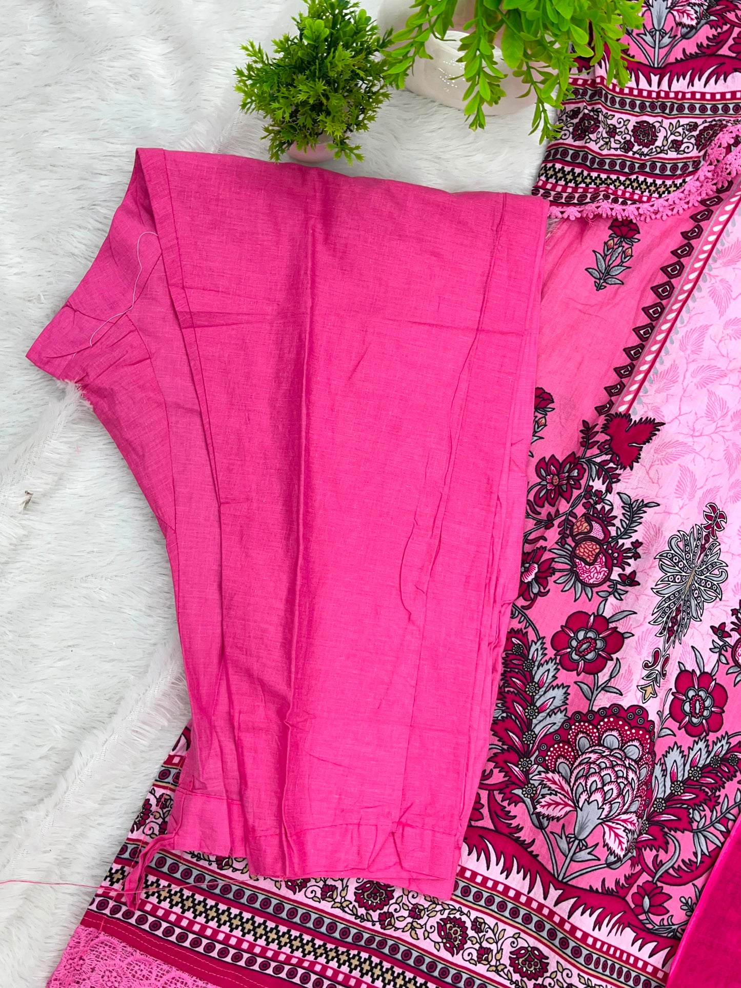 1218 Pakistani Embroidered Suit