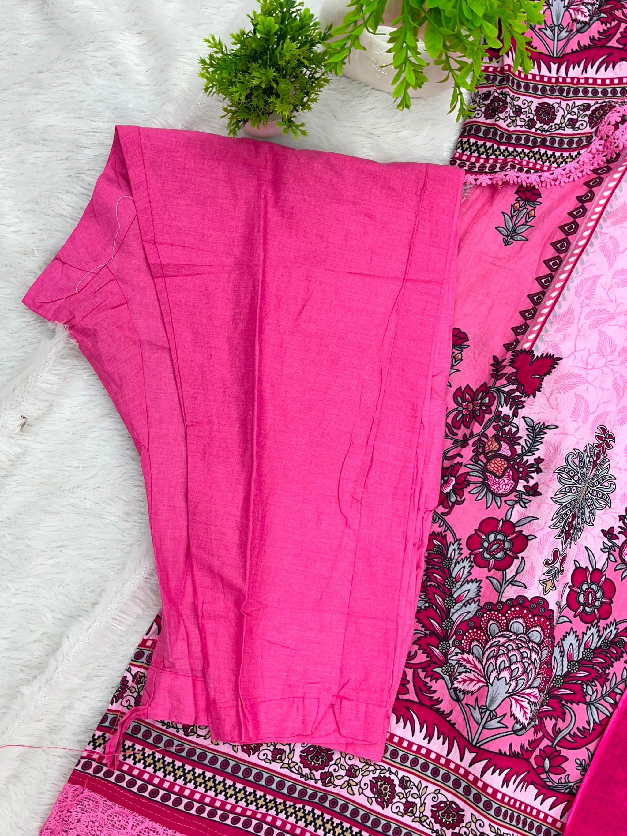 1218 Pakistani Embroidered Suit