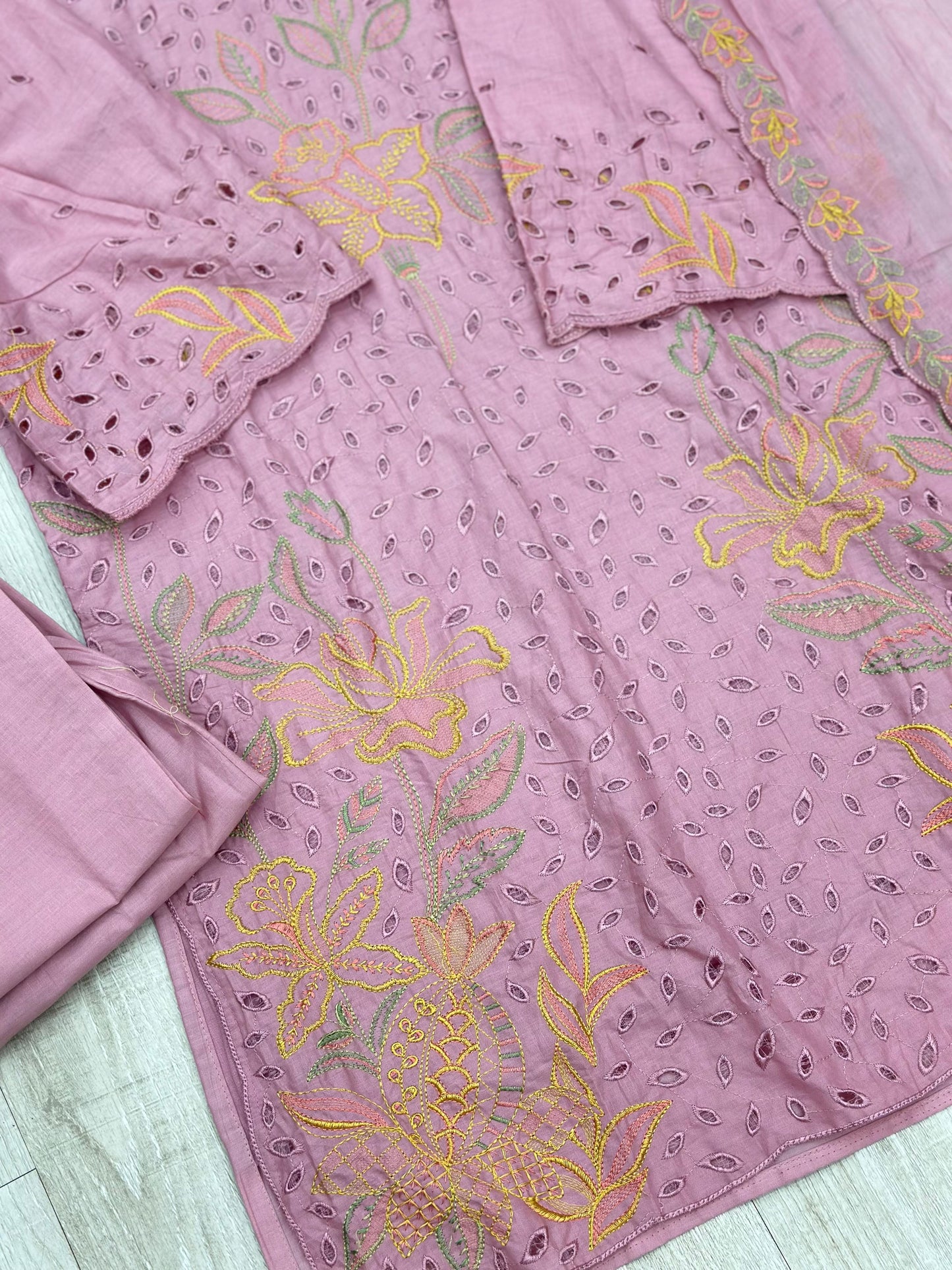 631 Premium Pakistani Lawn Suit - Dusty Pink