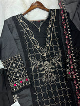 1156 Premium Pakistani Partywear - Black