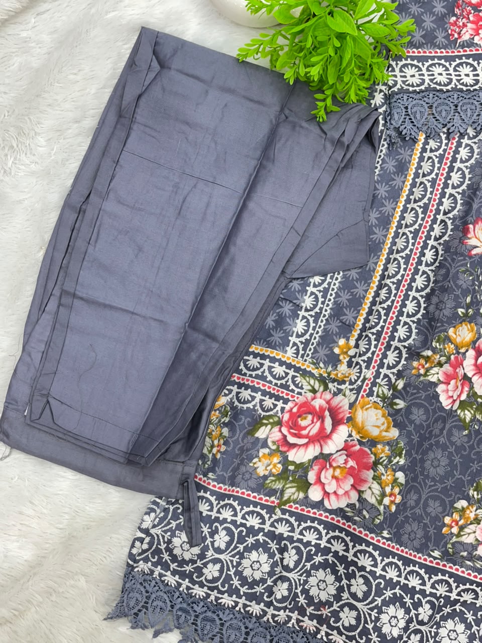 1266 Pakistani Printed Suit