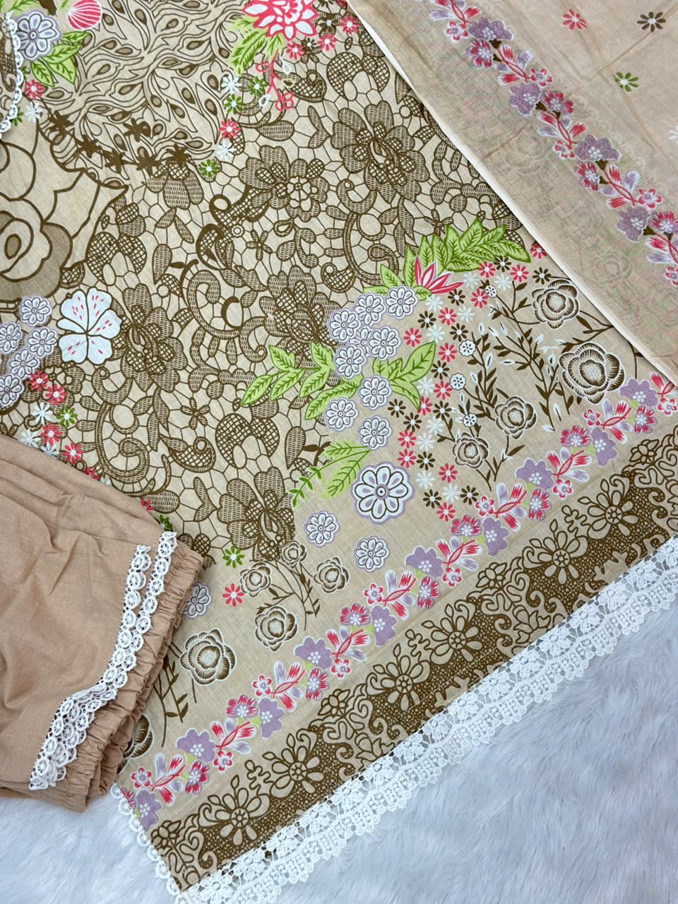 933 Pakistani Embroidered Suit