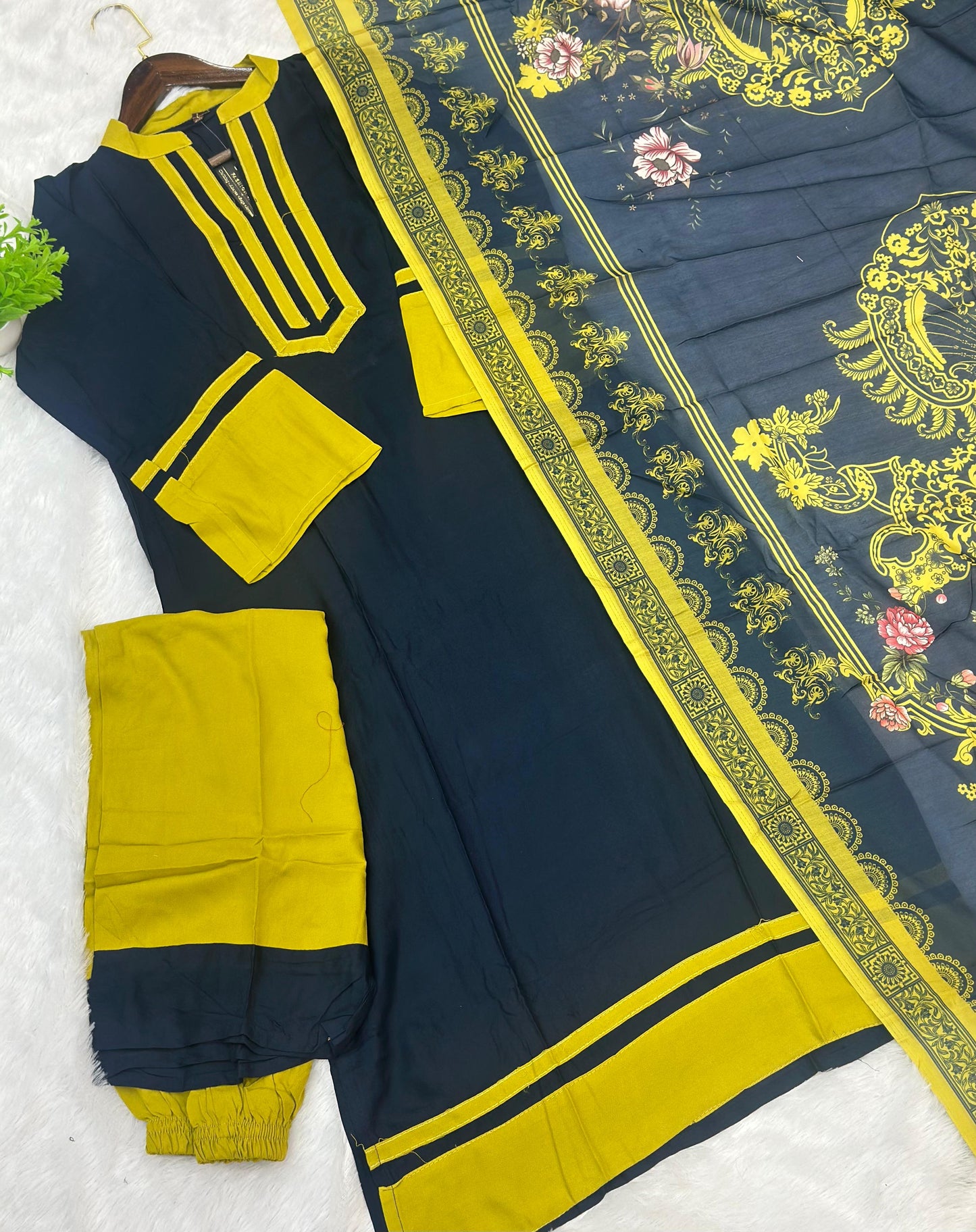 805 Readymade Ethnic Pakistani Long Coord-Set