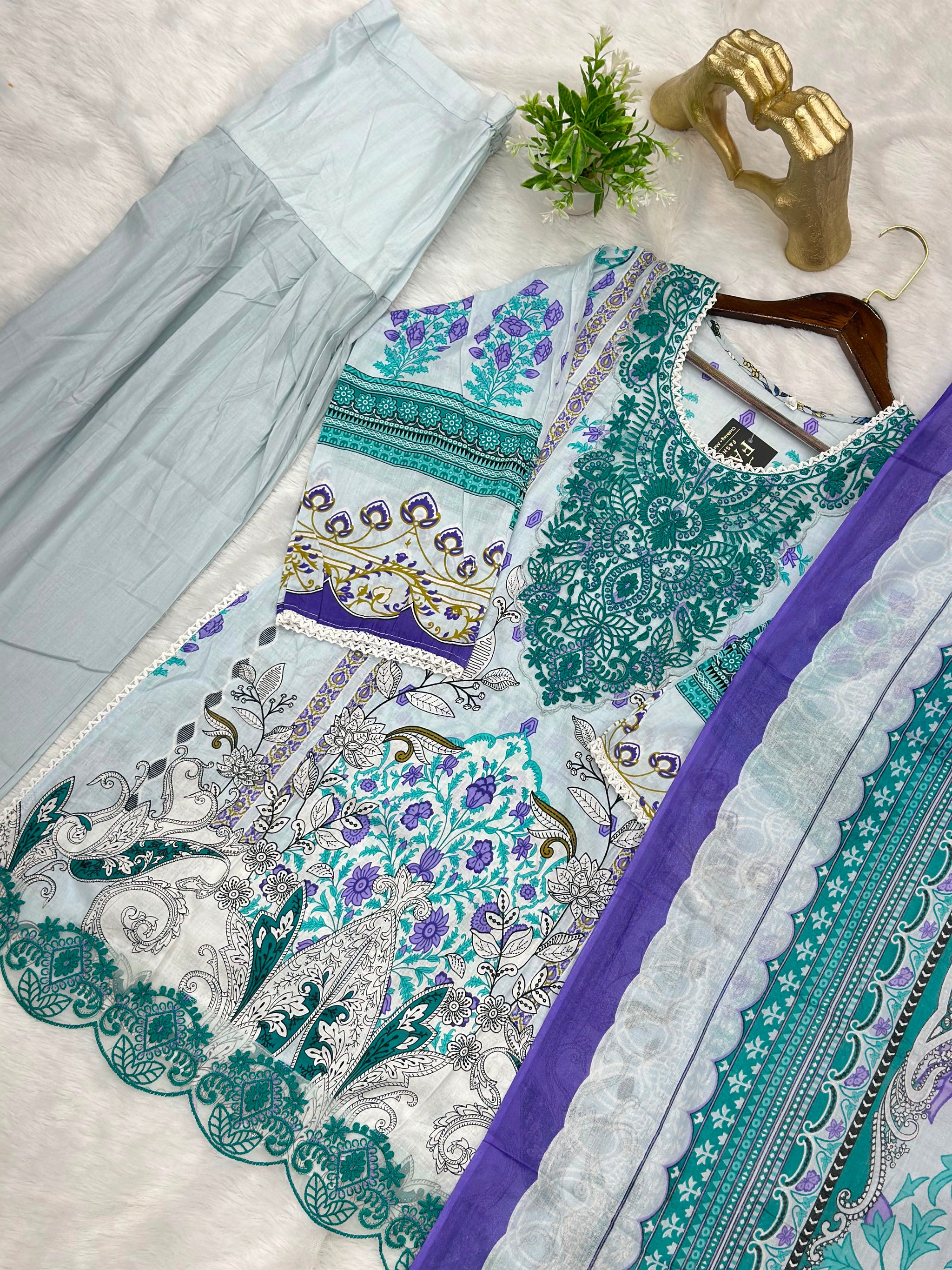 721 Pakistani Heavy Lawn Suit