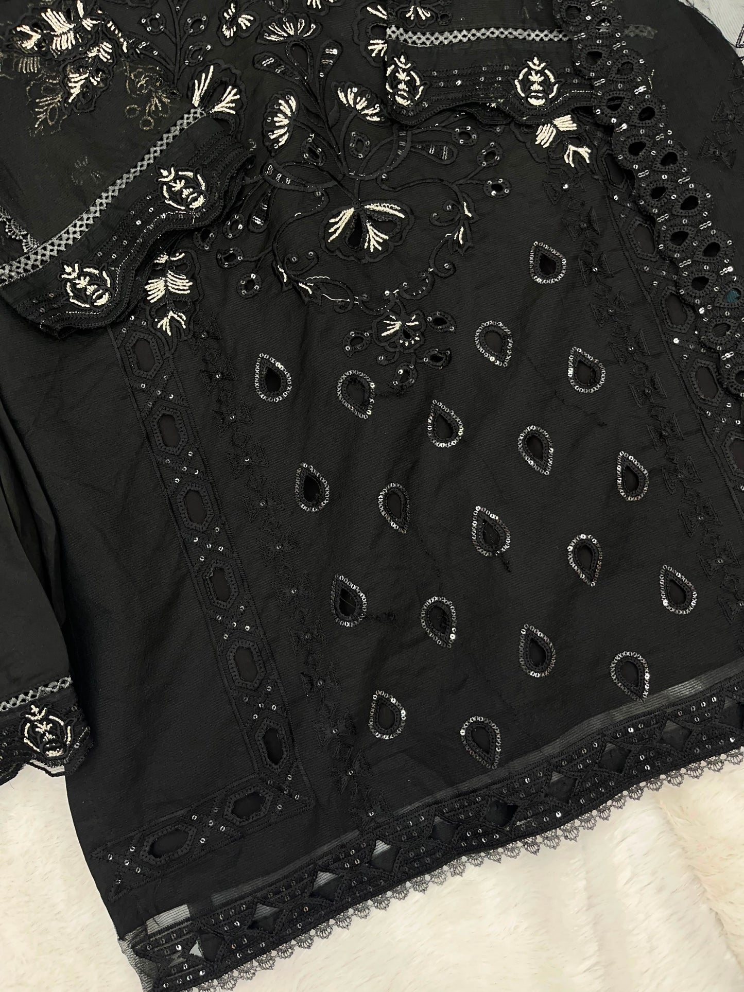 1154 Premium Pakistani Partywear