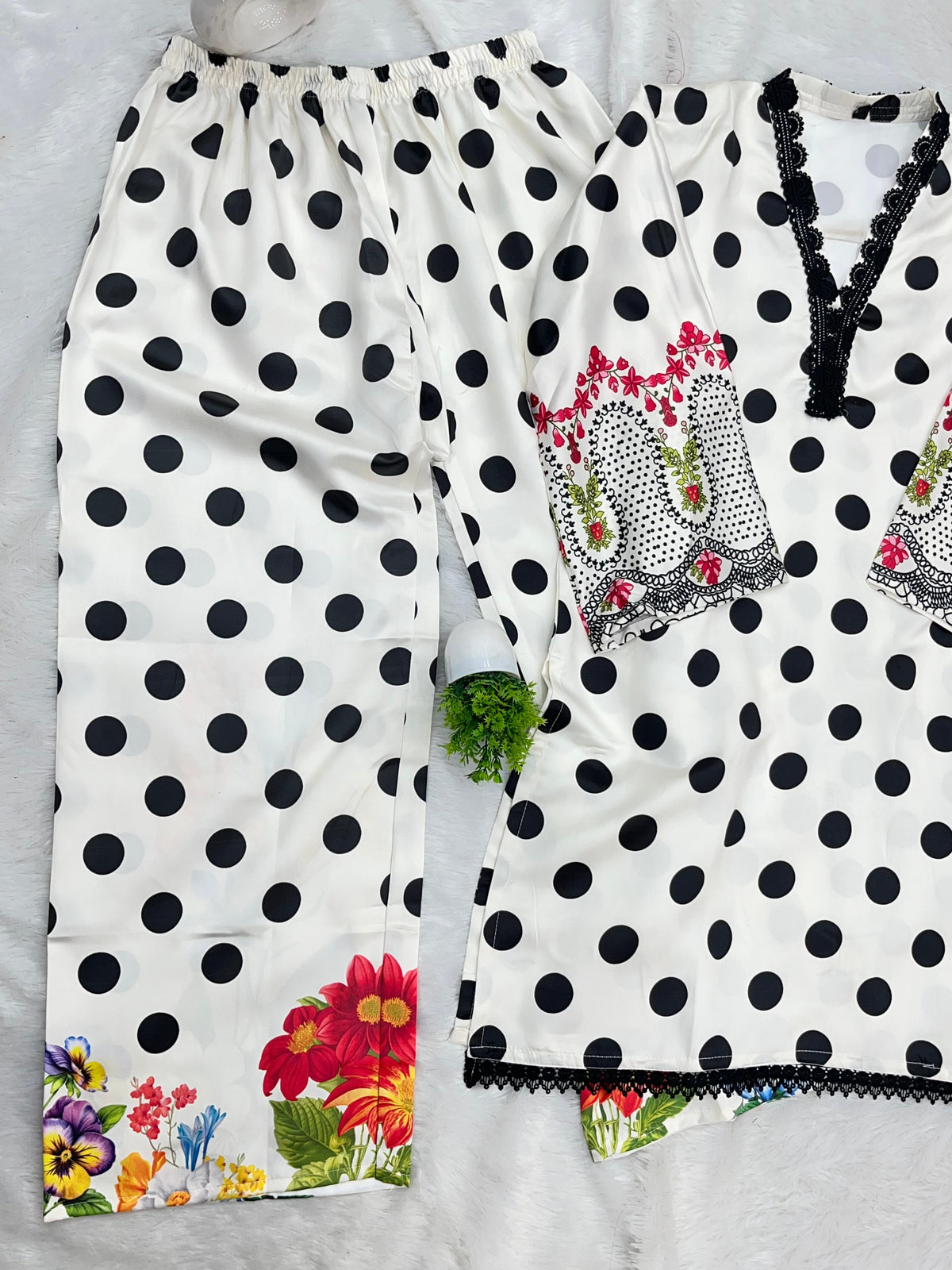 1355 Polka-Dot Floral Coordset