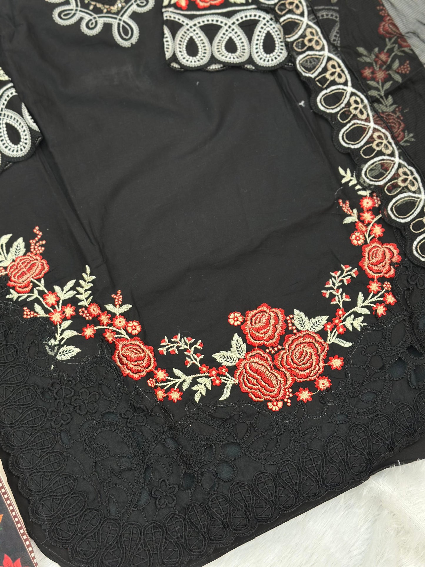 773 Readymade Pakistani Heavy Lawn