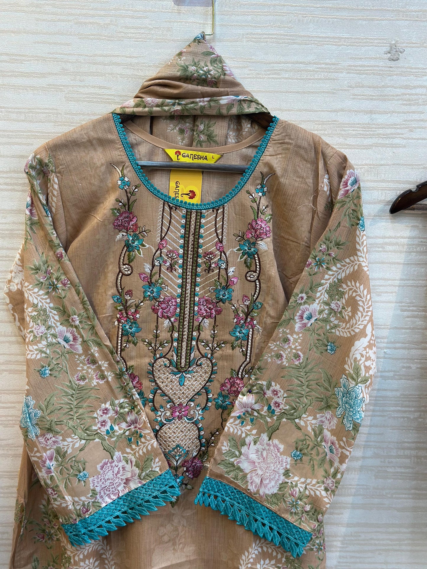 421 Jade Pakistani Embroidery Suit