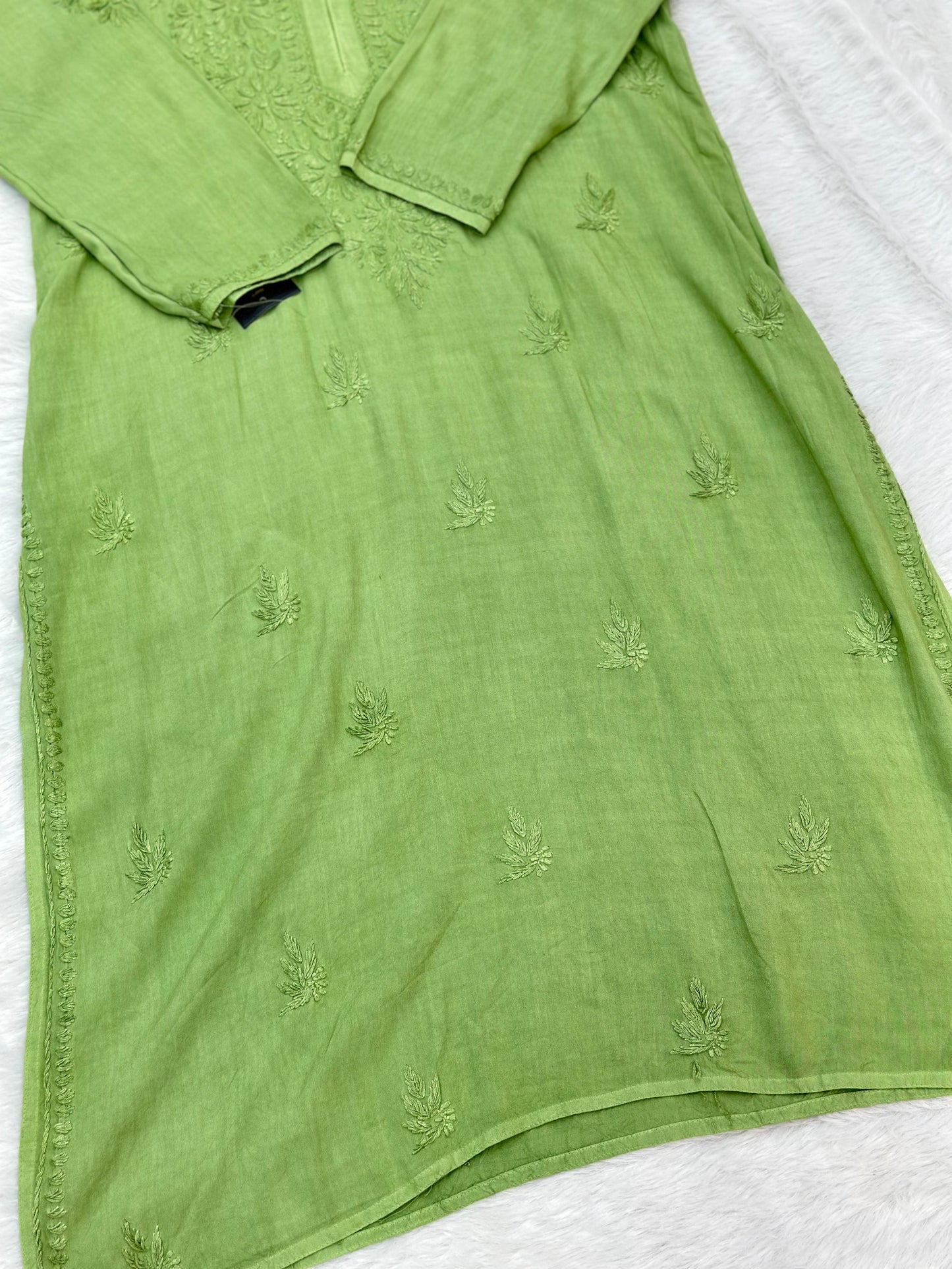 685 Lucknowi Long Kurti - Pista Green