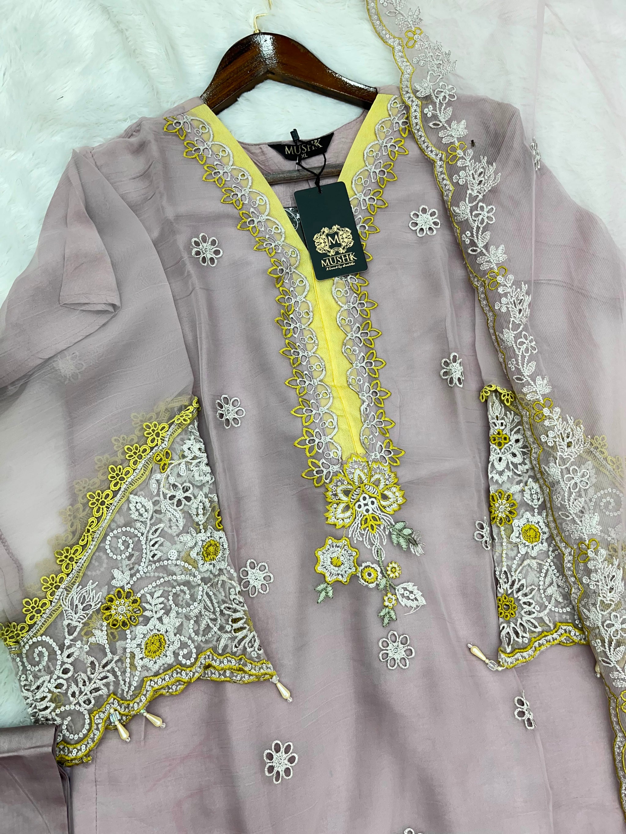 1144 Premium Pakistani Partywear - Lavender