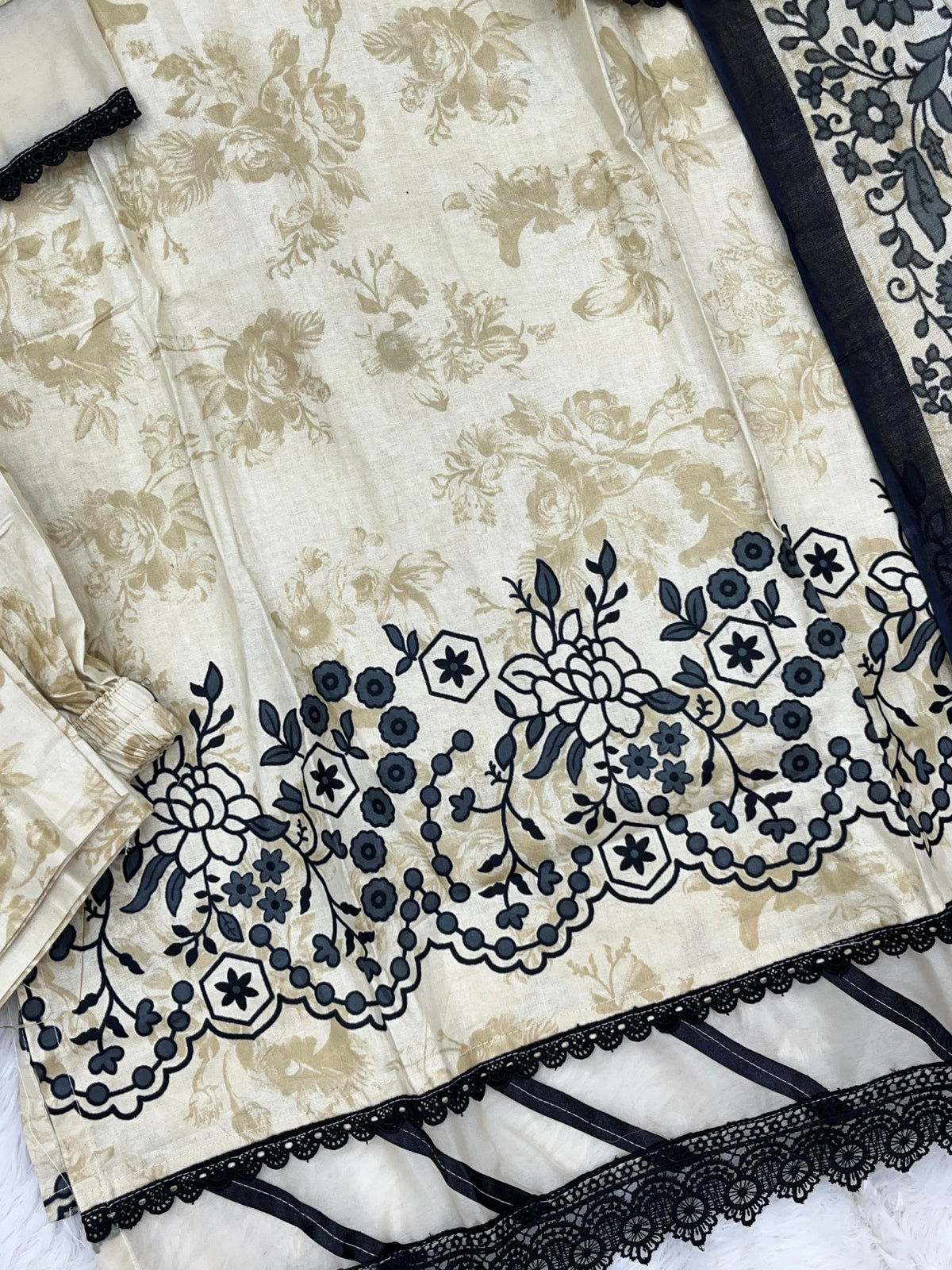 1451 Pakistani Embroidered Suit - Cream Beige