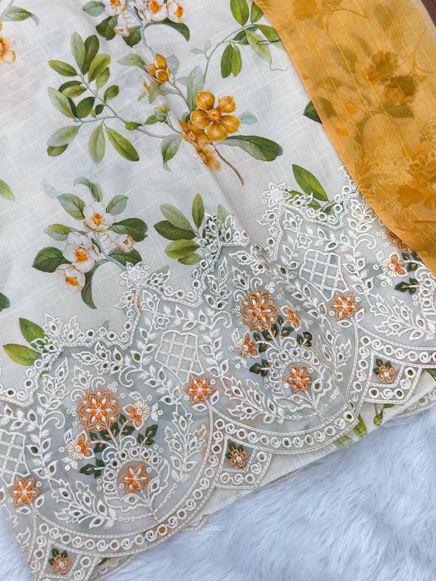 887 Unstitched OG Areeba by Tawakkal Fabrics Embroidered Lawn Suit