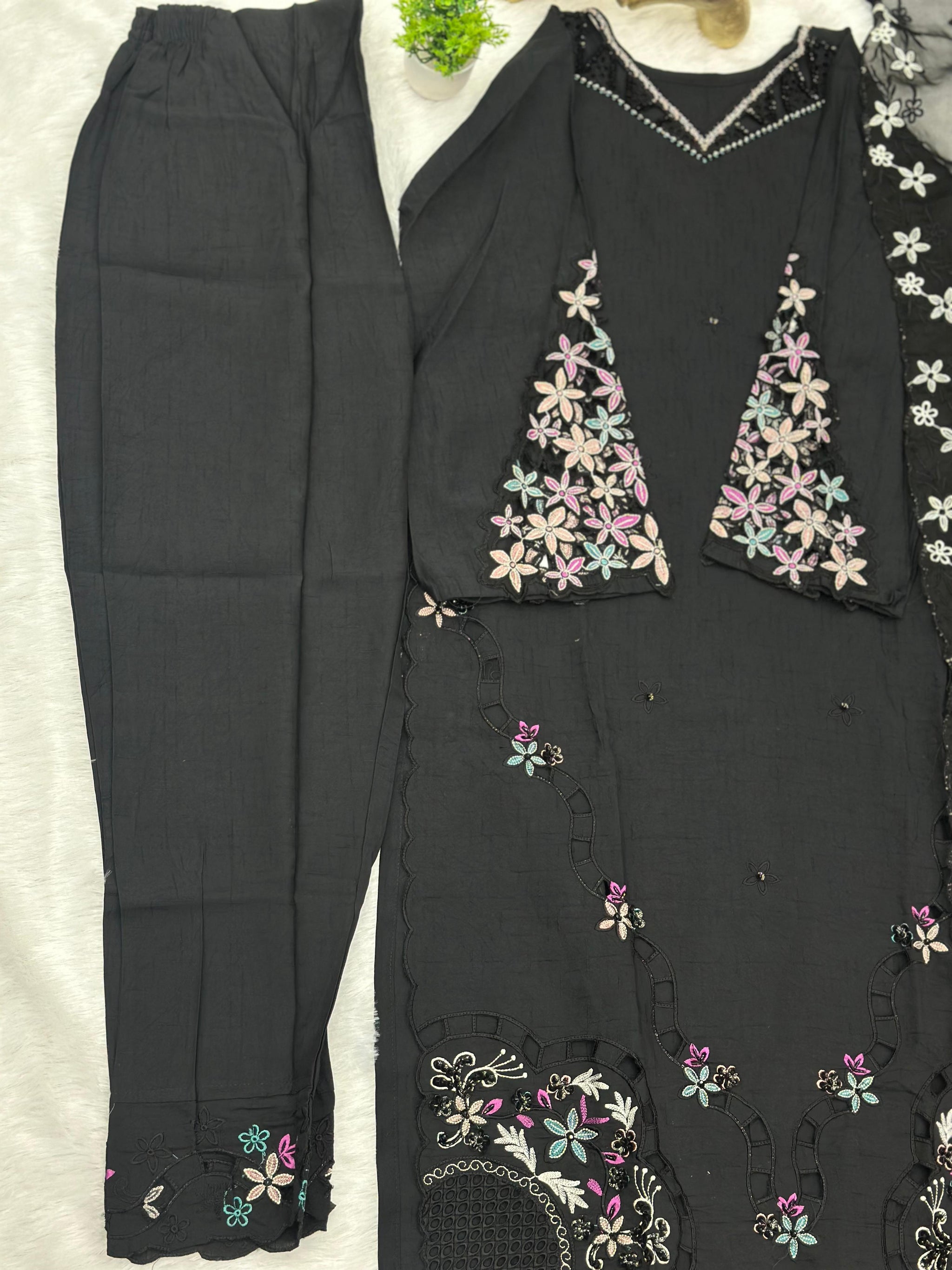 699 Pakistani Cut-Work Party-wear