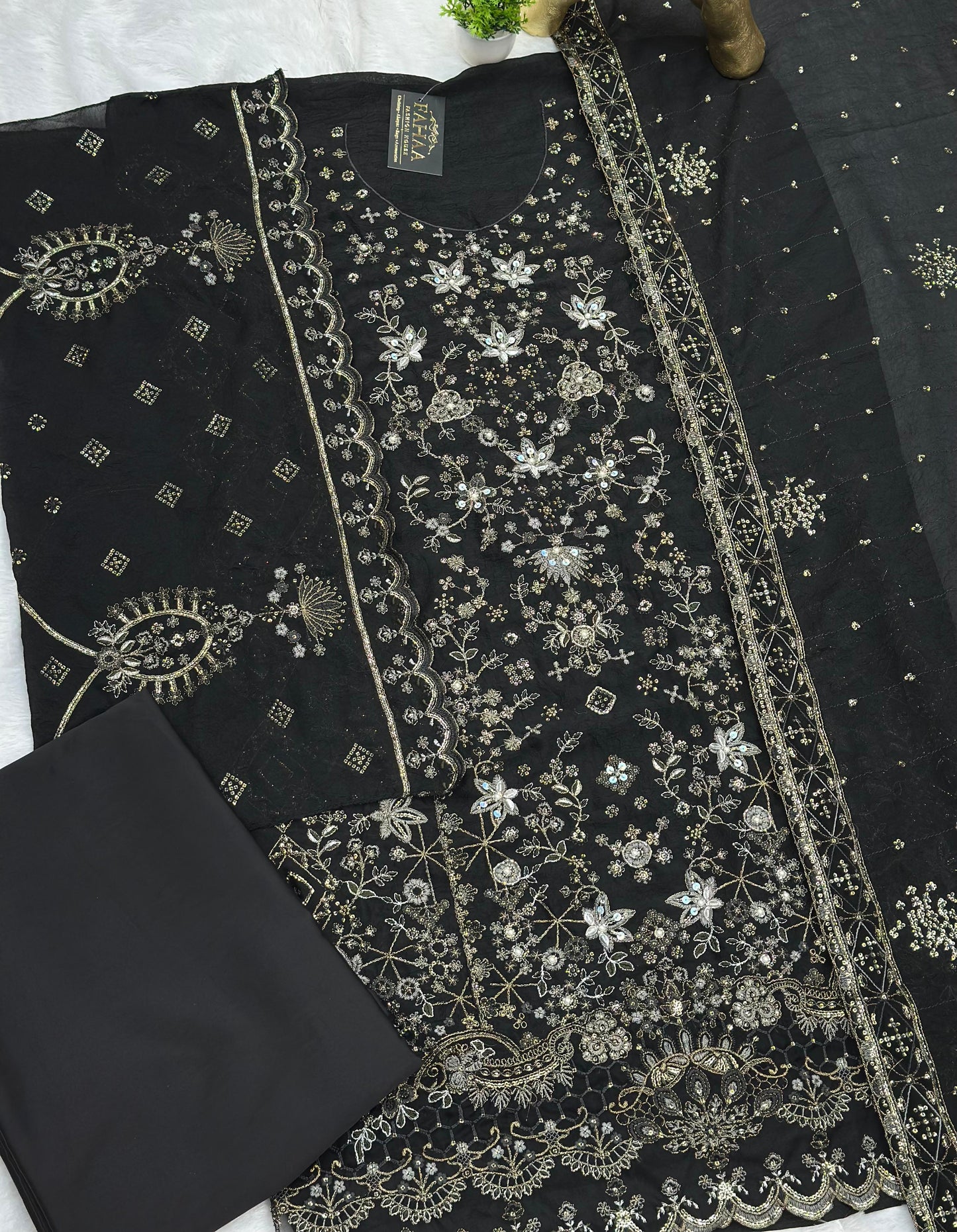 738 Mah-E-Rooh Pakistani Party Wear Unstitched