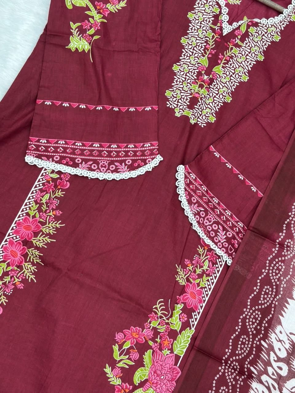 939 Pakistani Embroidered Suit