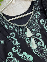 1501 Pakistani Embroidered Suit