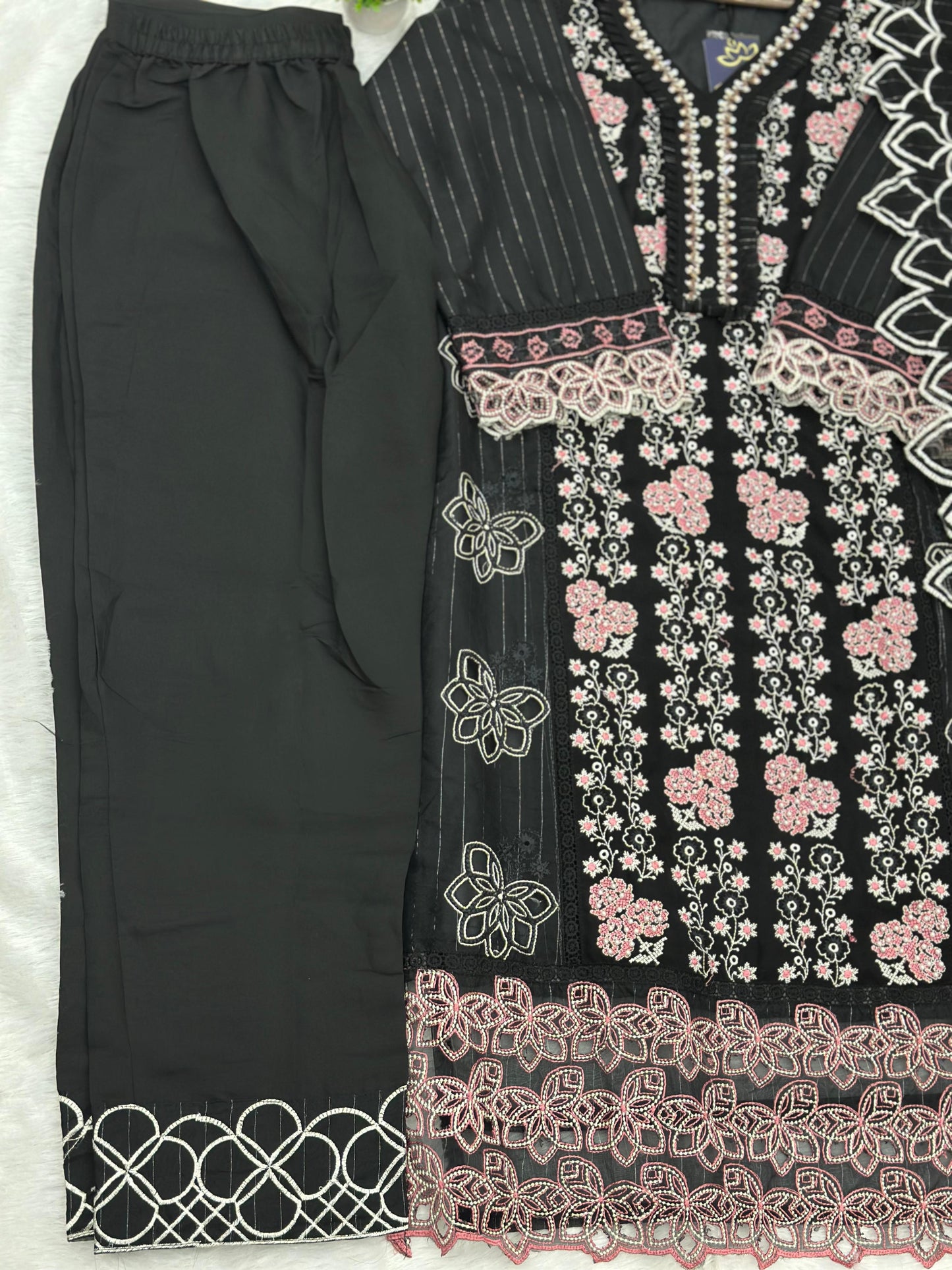 695 Motifz Party-wear