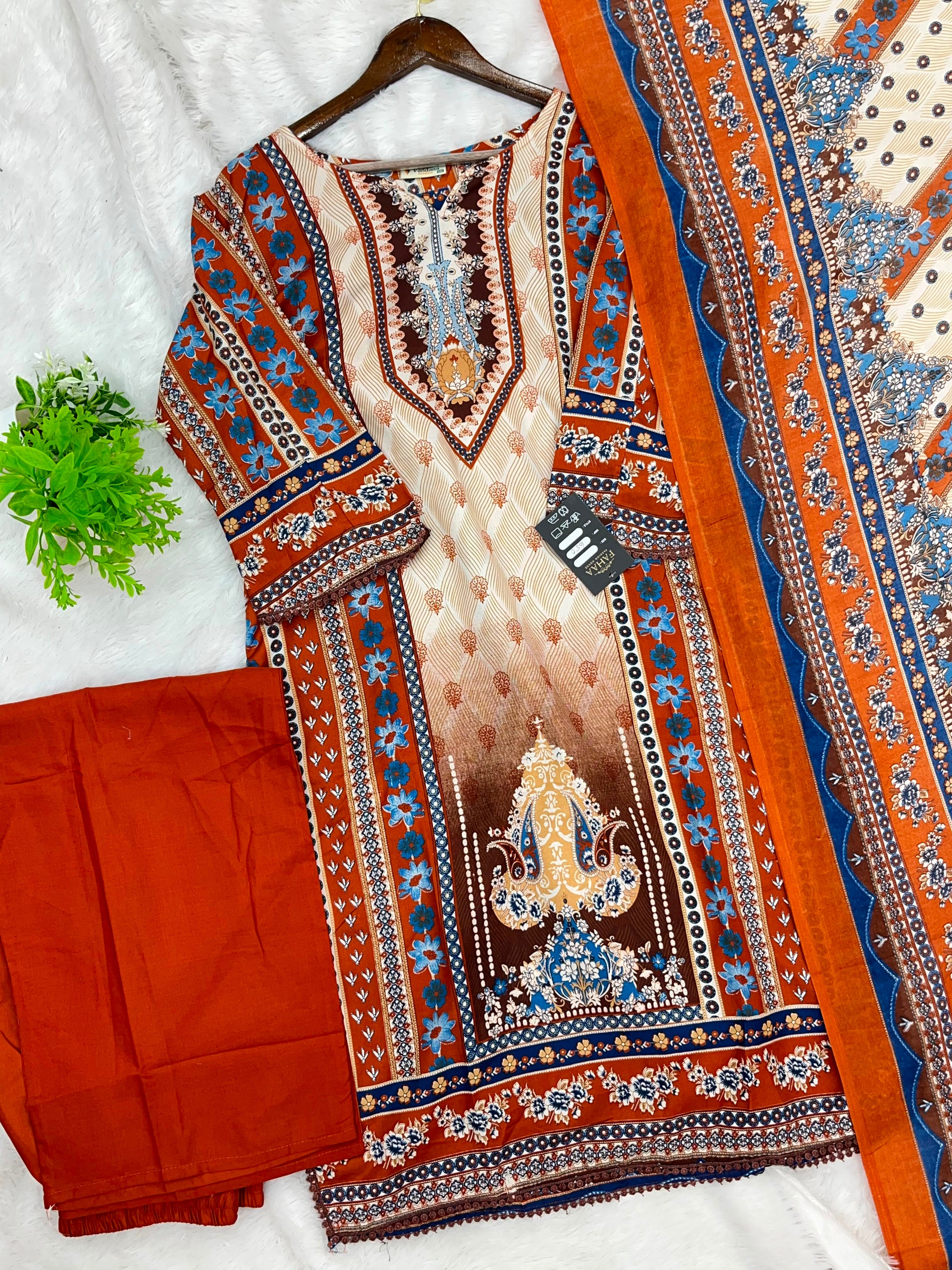 1258 Pakistani Printed Suit