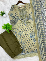 1224 Pakistani Embroidered Suit