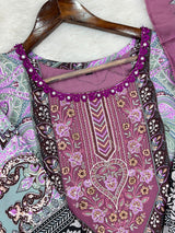 1305 Pakistani Embroidered Suit - Vandana Aarzu