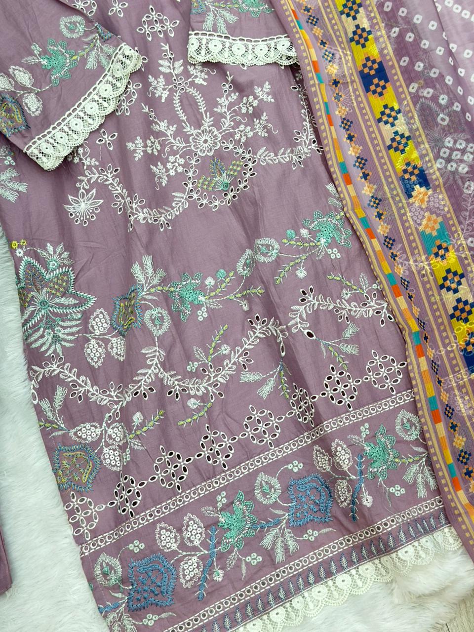 676 Pakistani Lawn Farshi Suit