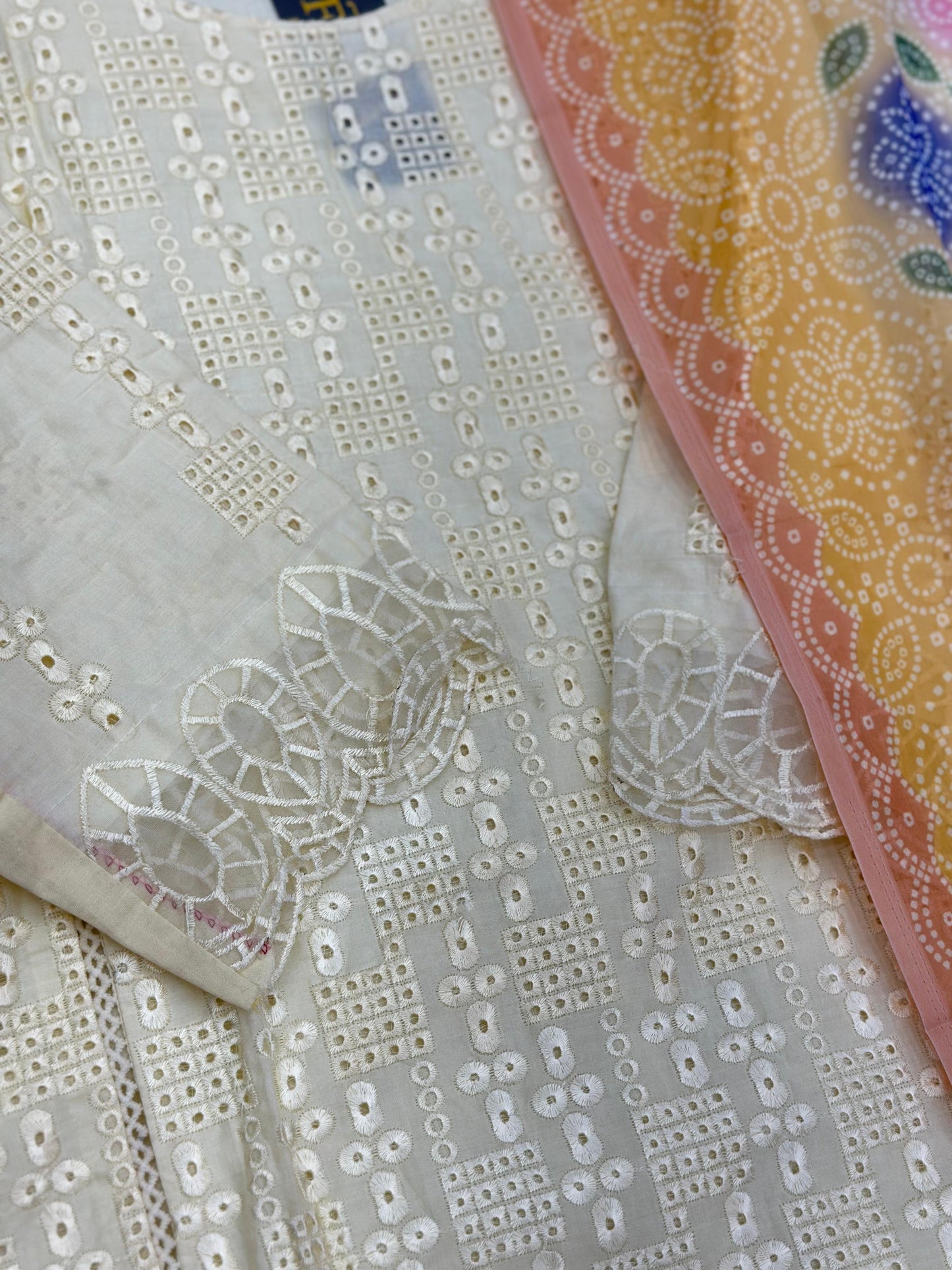 640 Premium Pakistani Lawn Suit