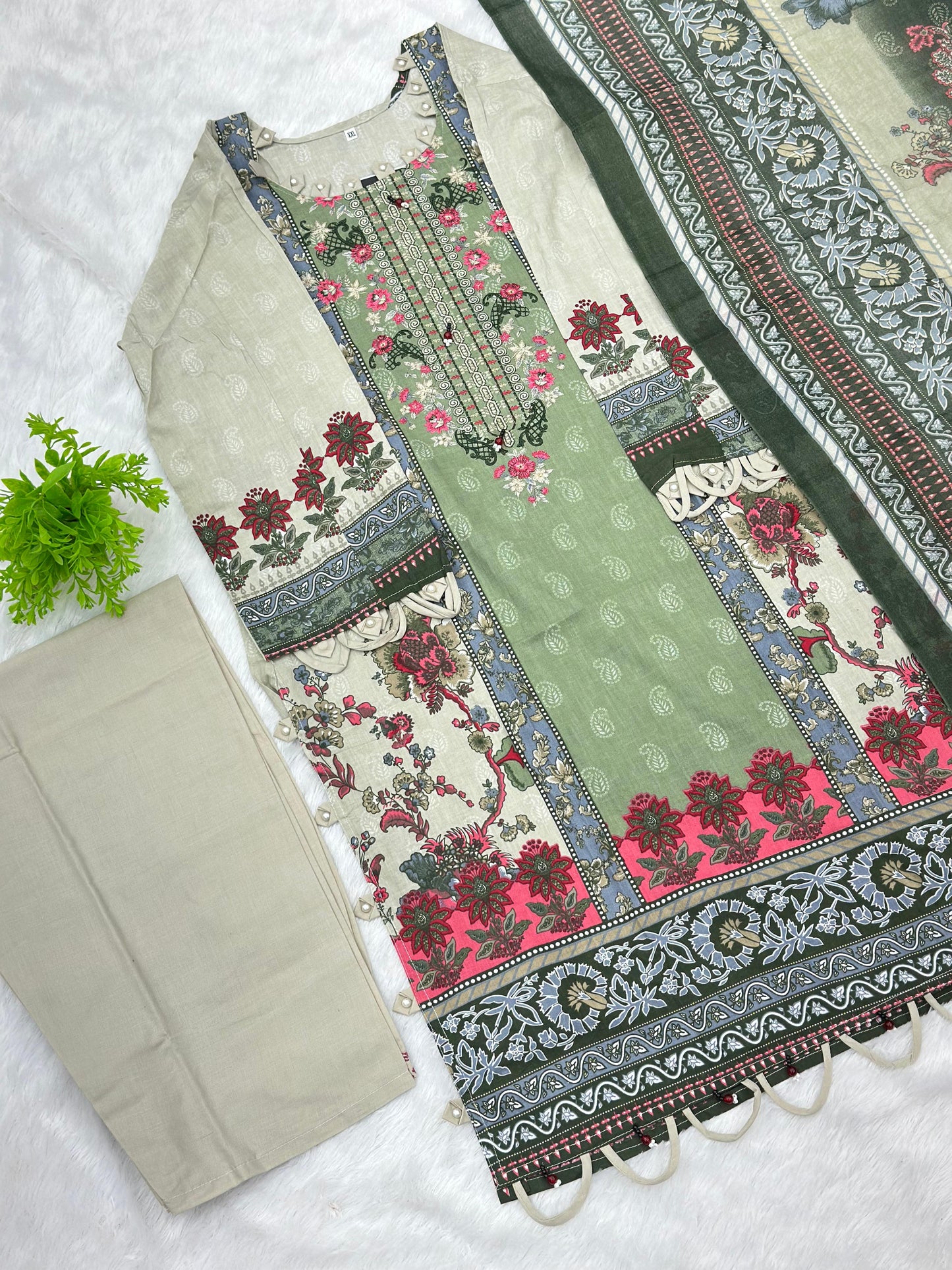 854 Readymade Pakistani Floral Embroidery Lawn Suit