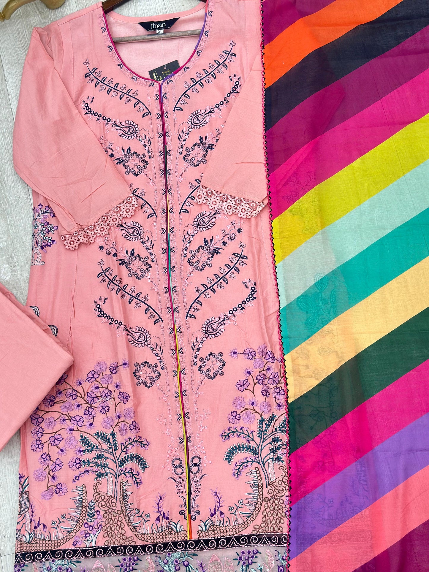 625 Premium Pakistani Lawn Suit - Pink