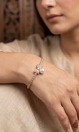 343 The Grand Bow Pearl Bracelet