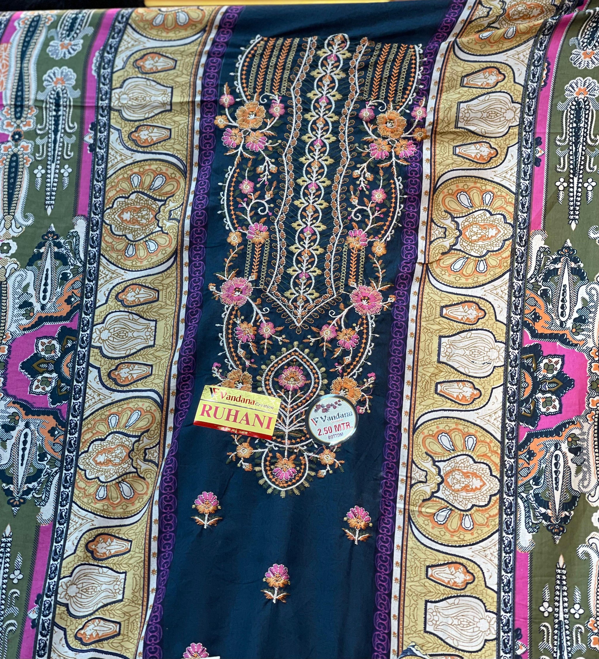 487 Ruhani Pakistani Unstitched Suit