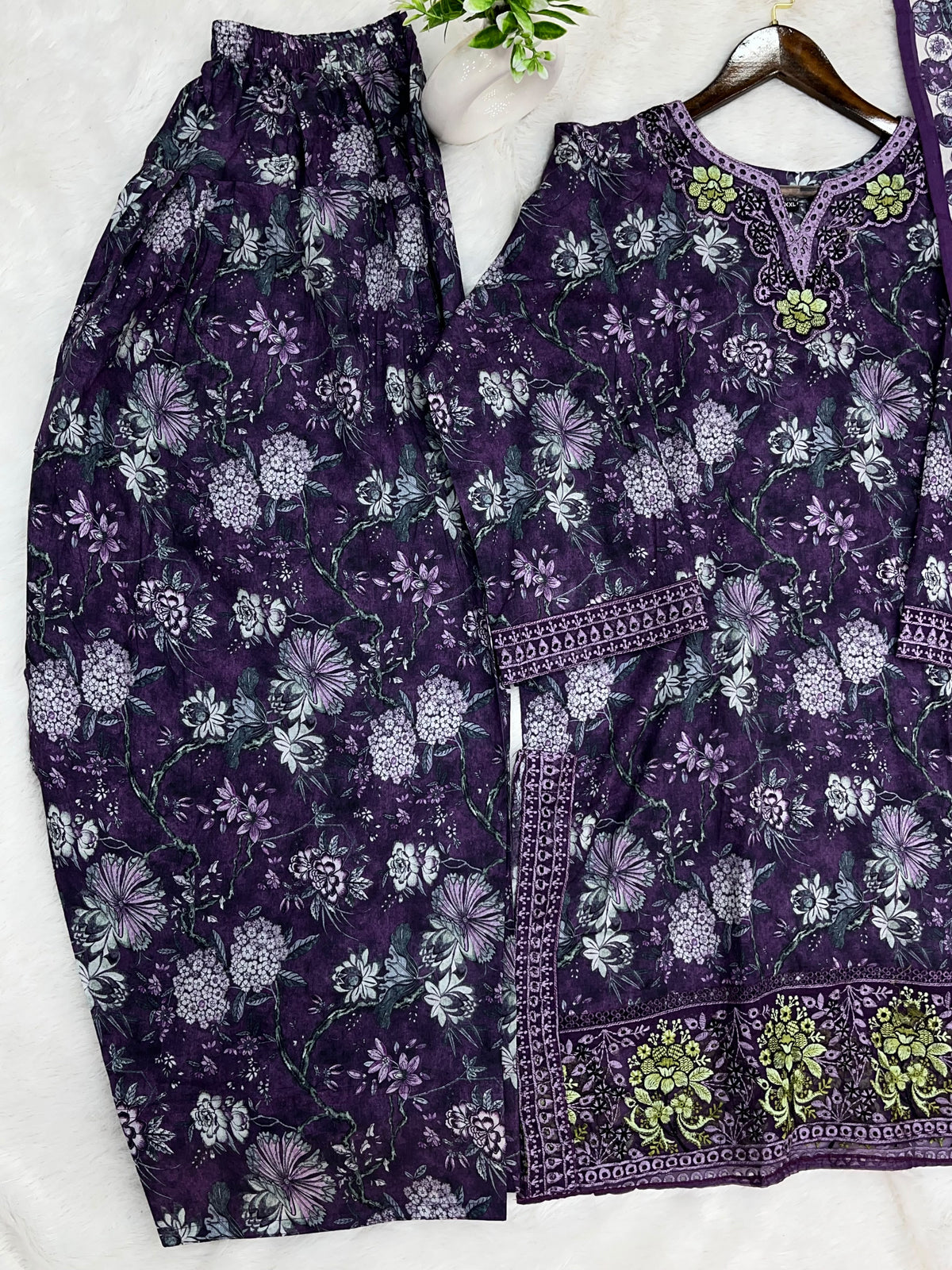 1424 Mausumery Foral Lawn Suit - Green