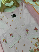 681 Pakistani Lawn Suit