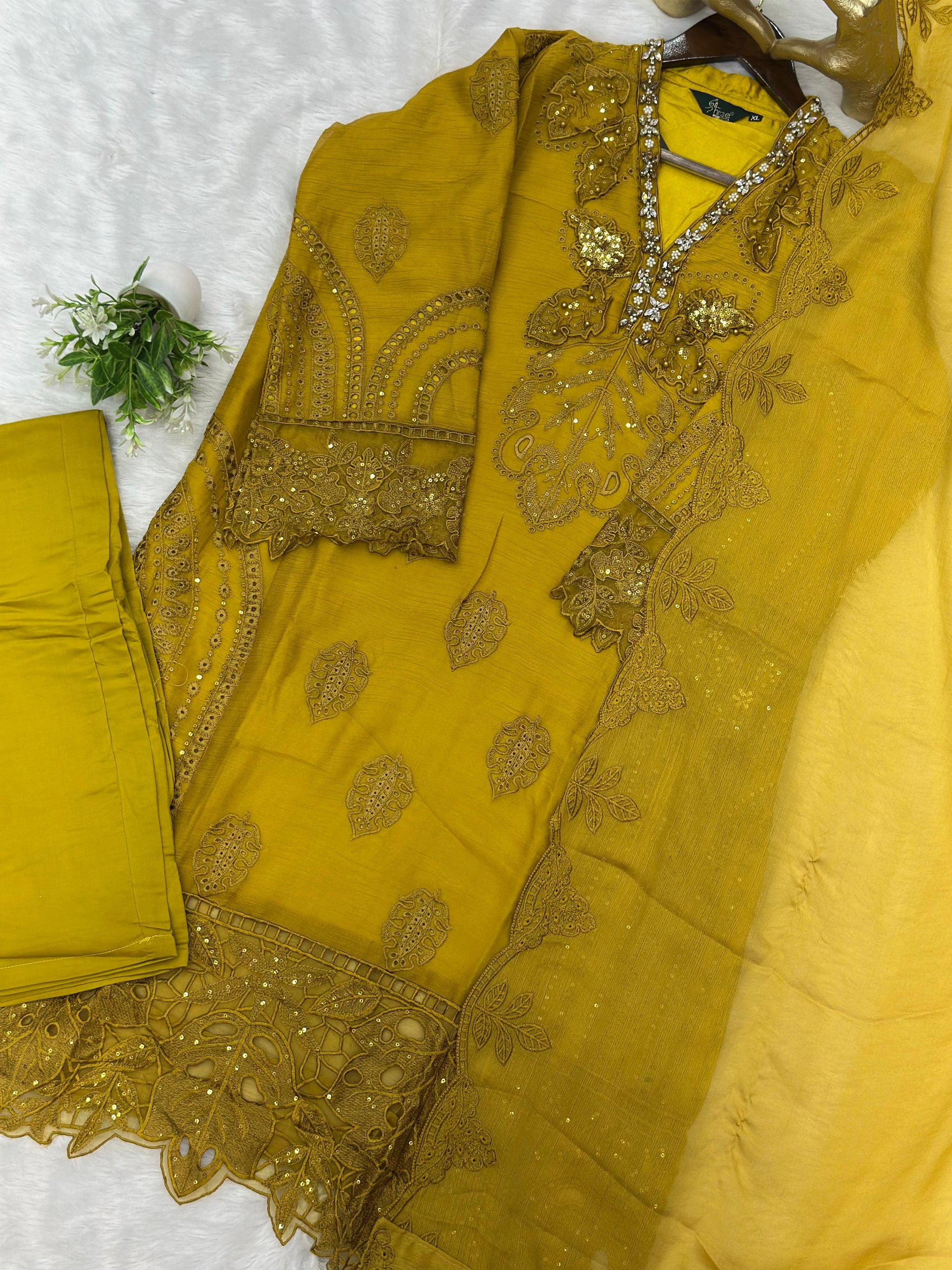 728 Premium Pakistani Party Wear