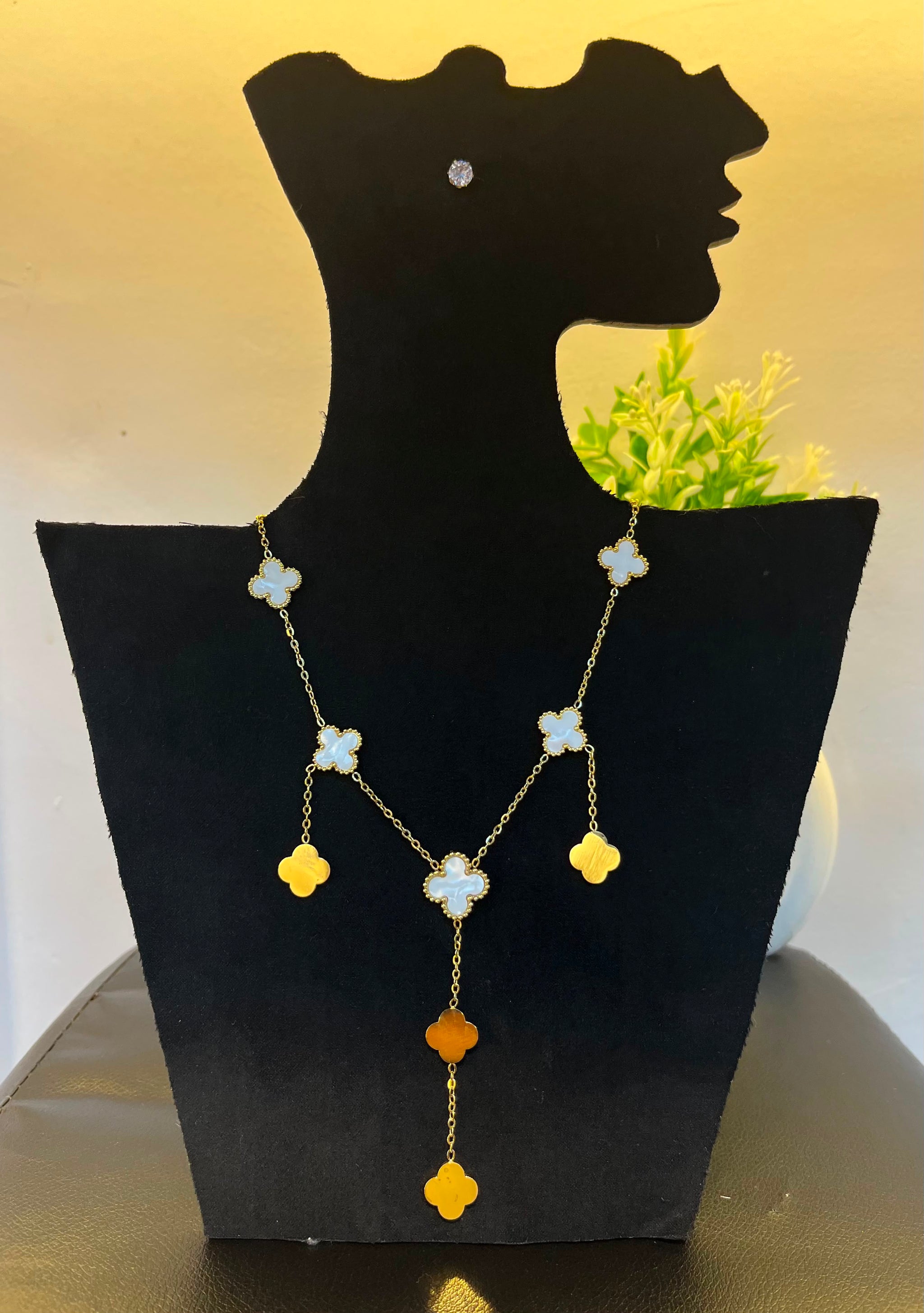 1181 Elegant Gold Plated Necklace