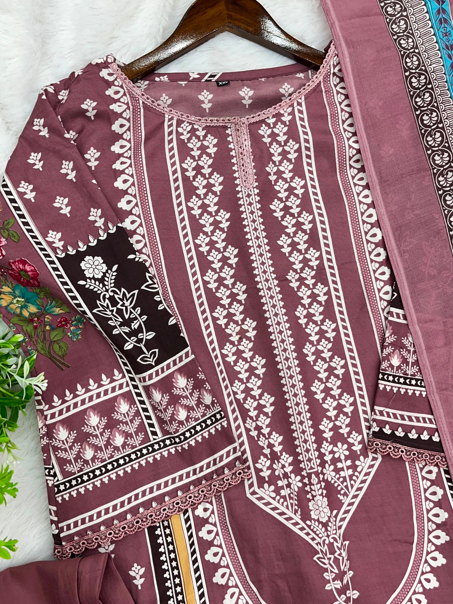 1262 Pakistani Printed Suit
