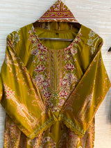 1104 Pakistani Embroidered Suit