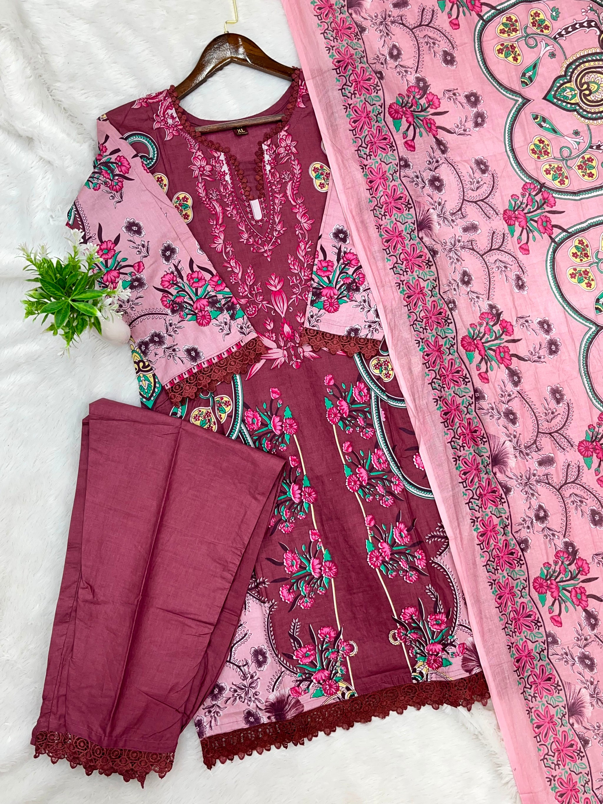 1322 Pakistani Printed Suit