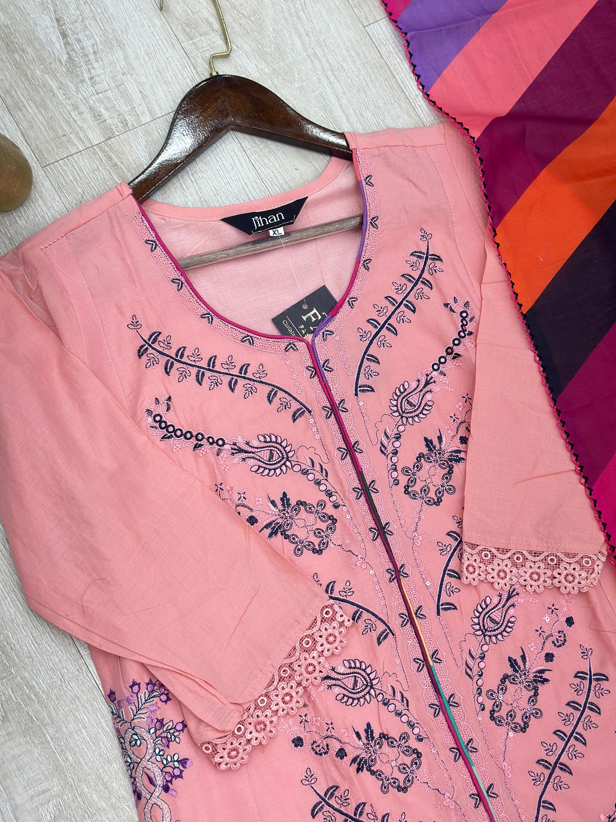 625 Premium Pakistani Lawn Suit - Pink
