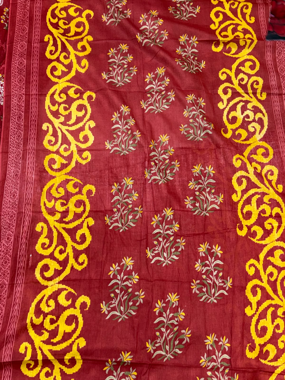 1450 Pakistani Embroidered Suit - Maroon