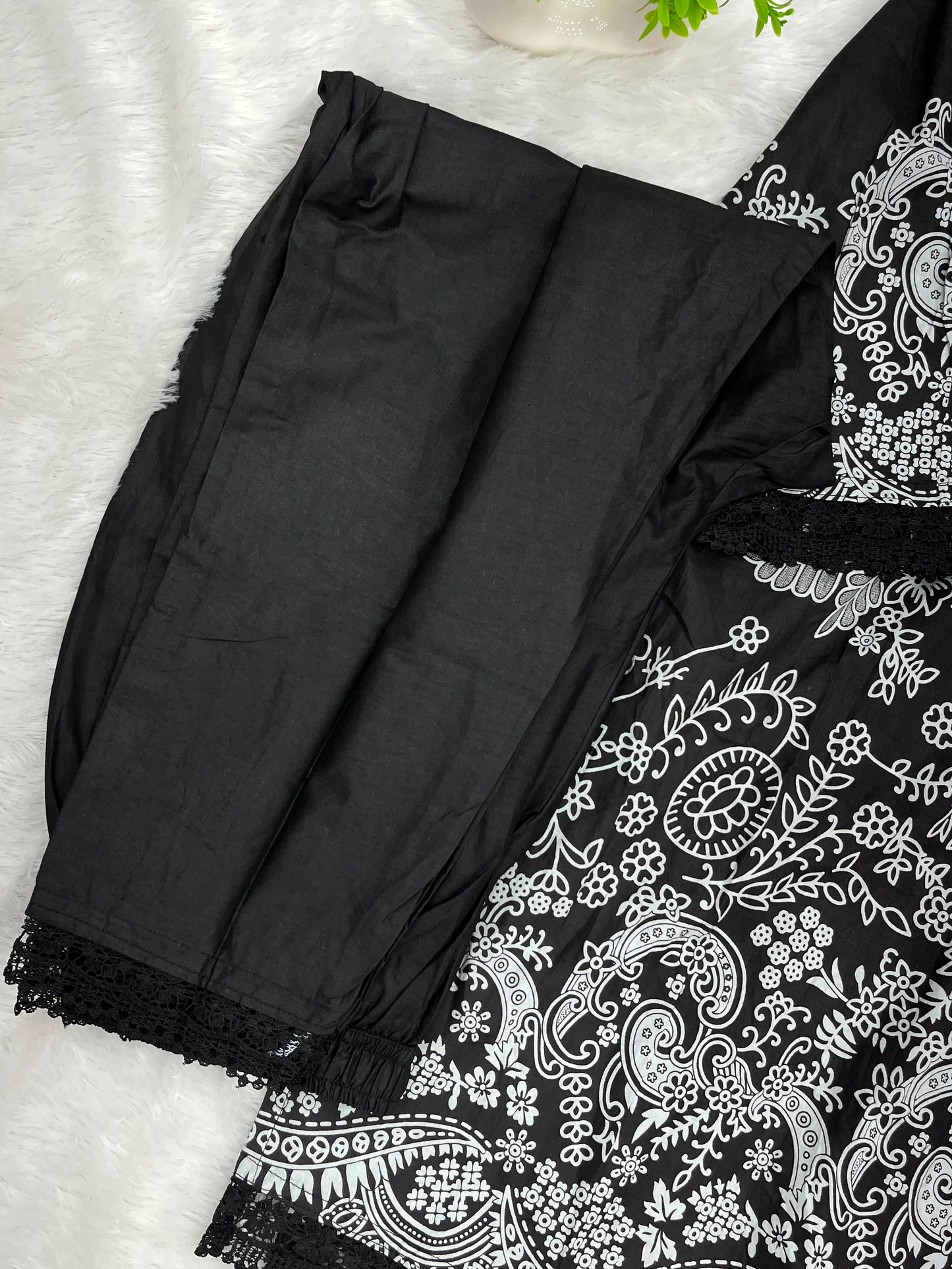 1250 Pakistani Printed Suit