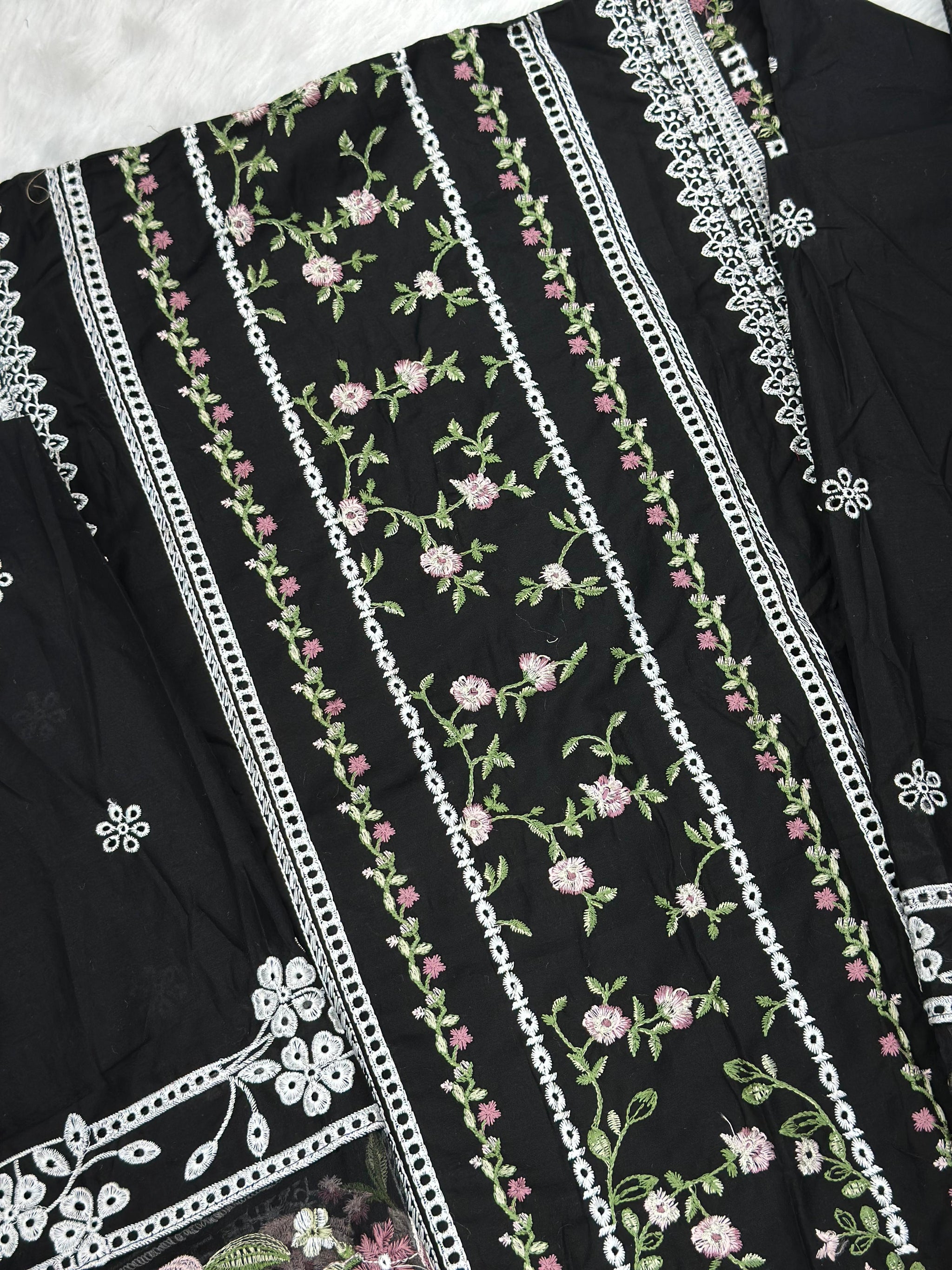 842 Elaf Pakistani Unstitched Lawn Suit