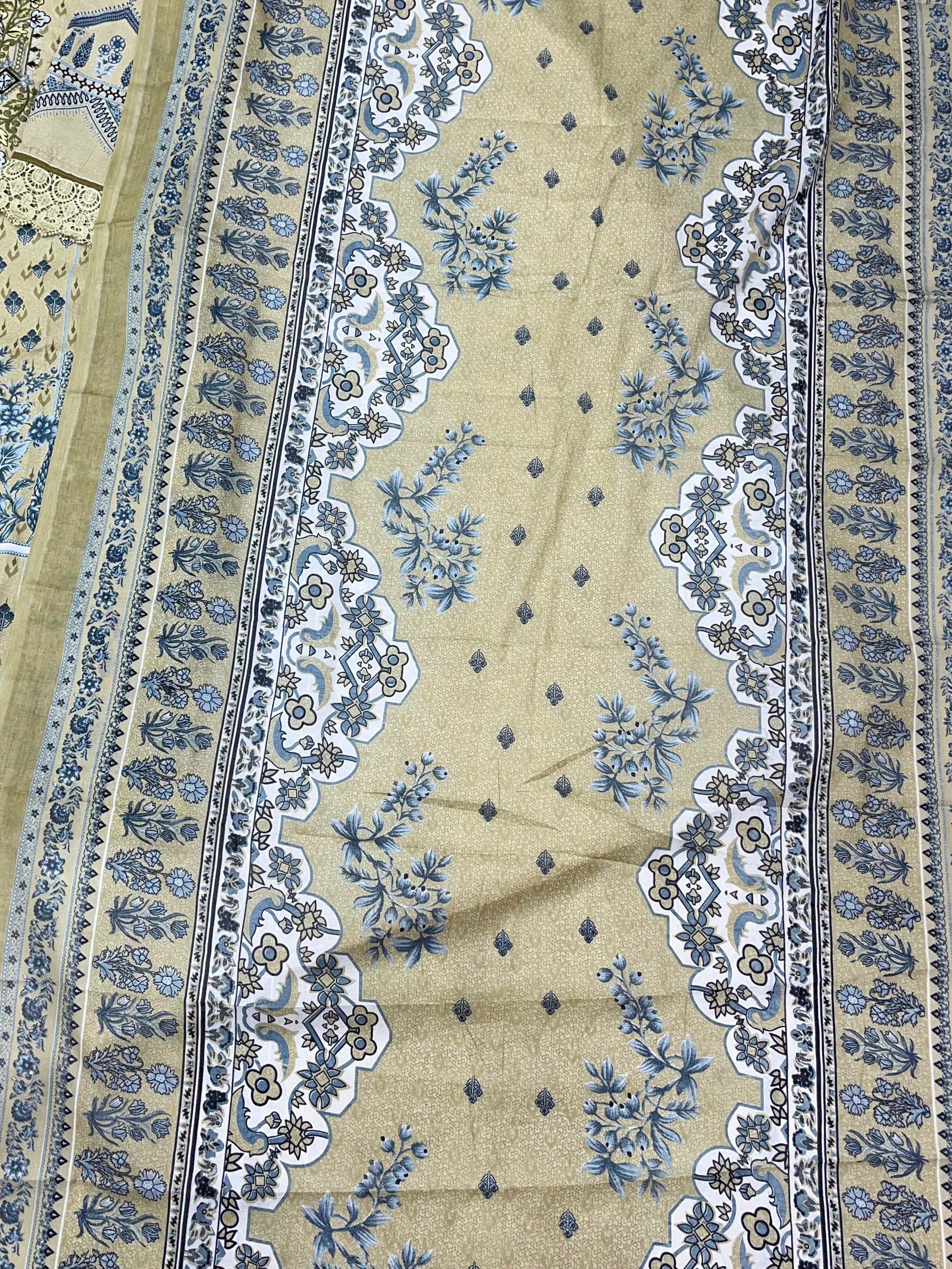 1224 Pakistani Embroidered Suit