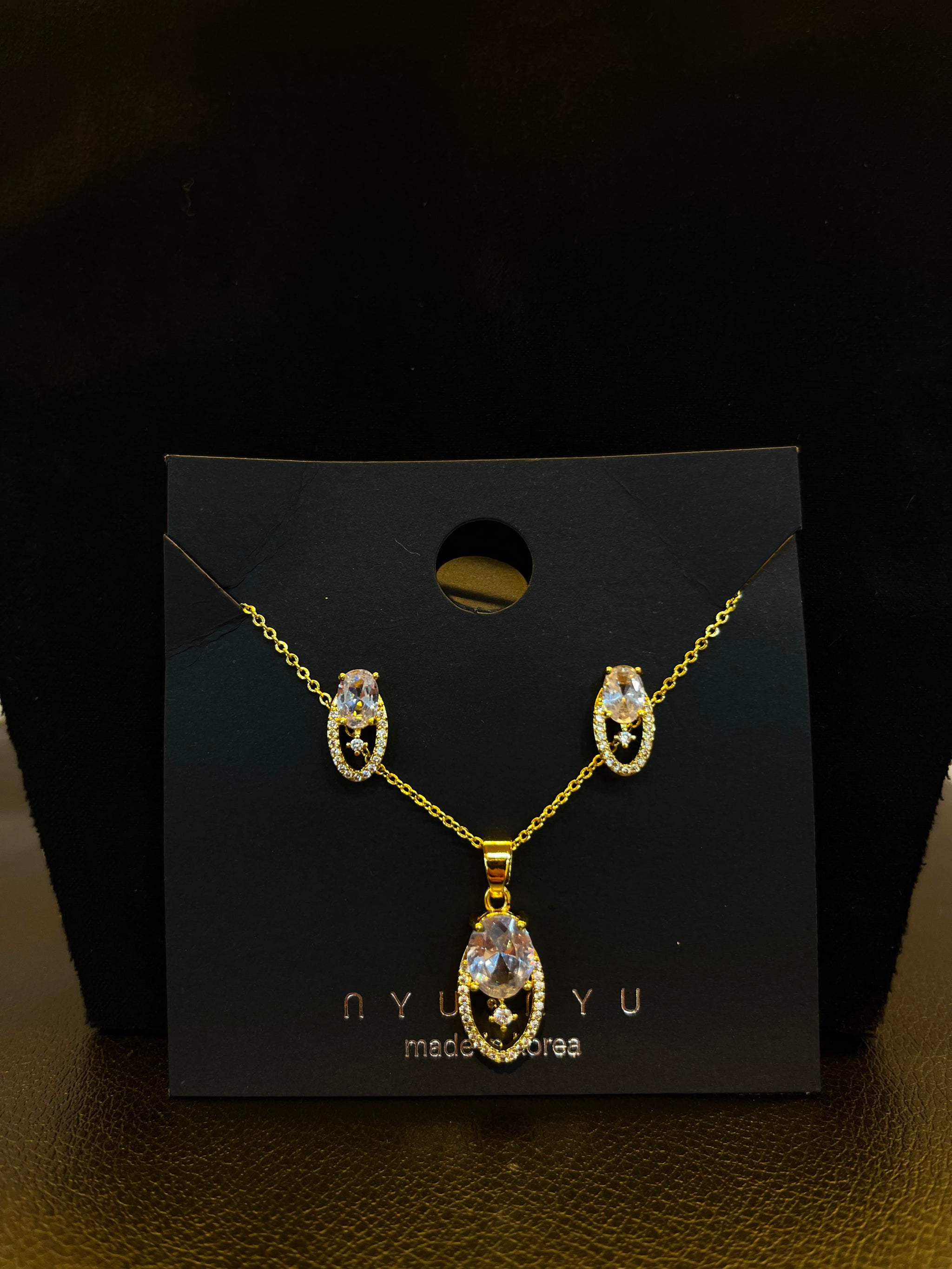 1164 Modest Necklace Pendant Set