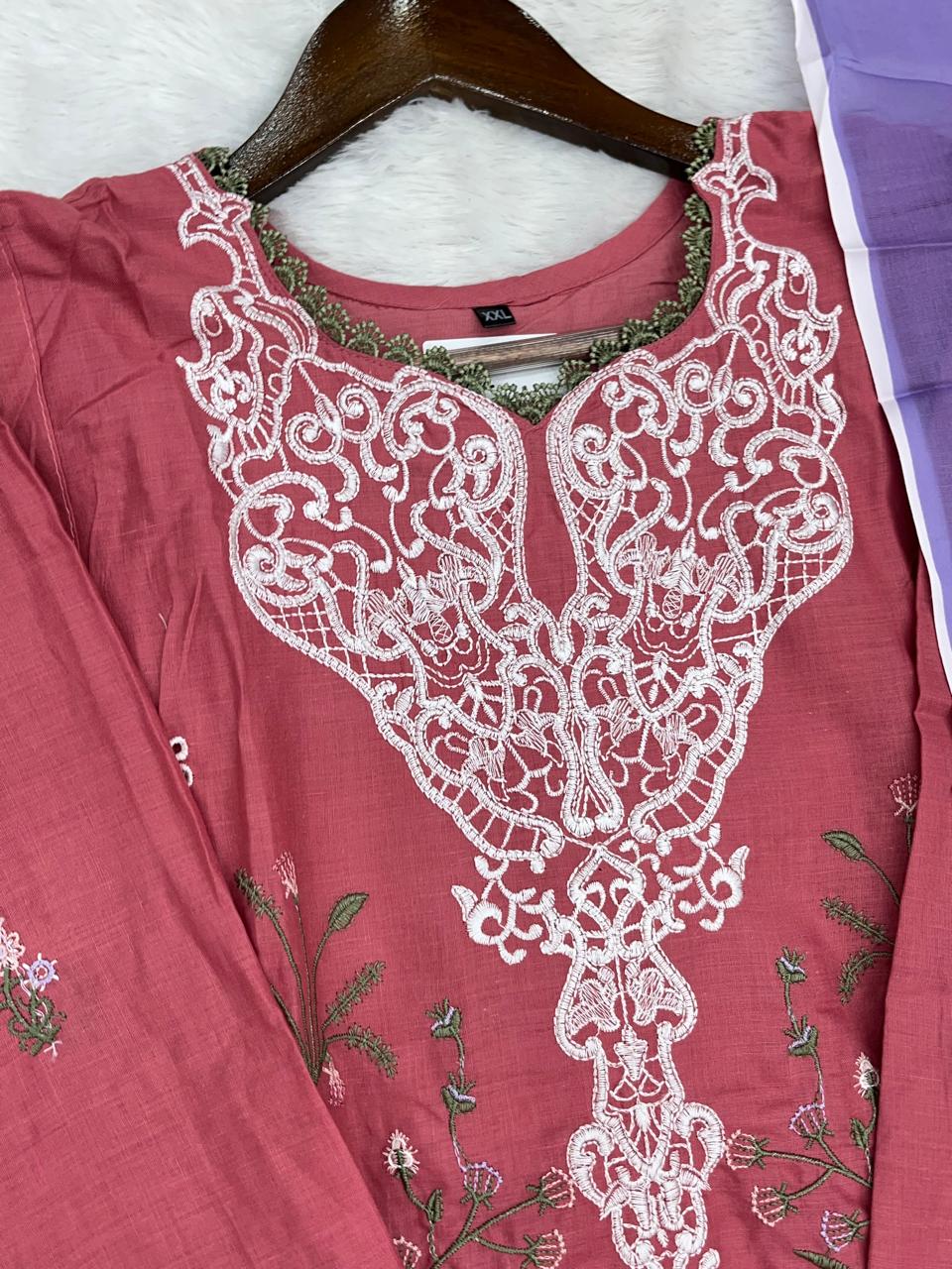 1372 Pakistani Embroidered Lawn Suit