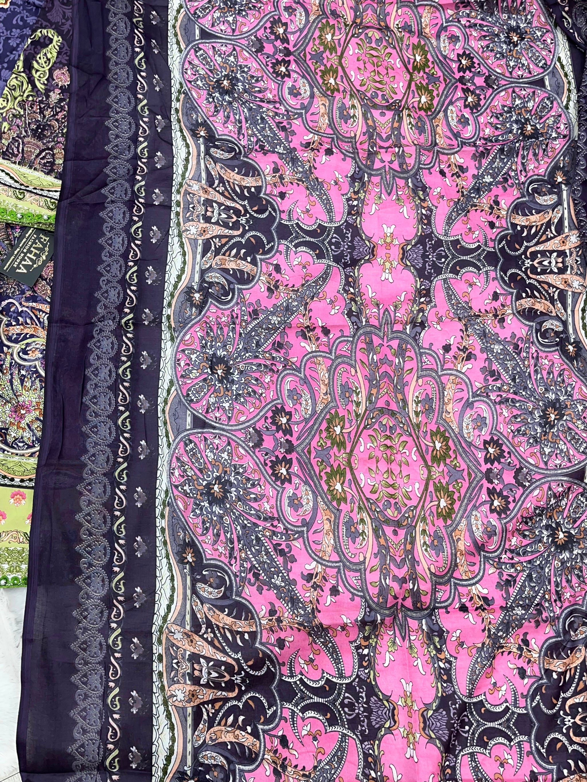 1303 Pakistani Embroidered Suit - Vandana Aarzu