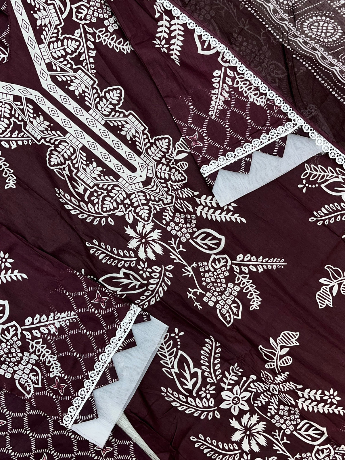 1516 Pakistani Embroidered Suit