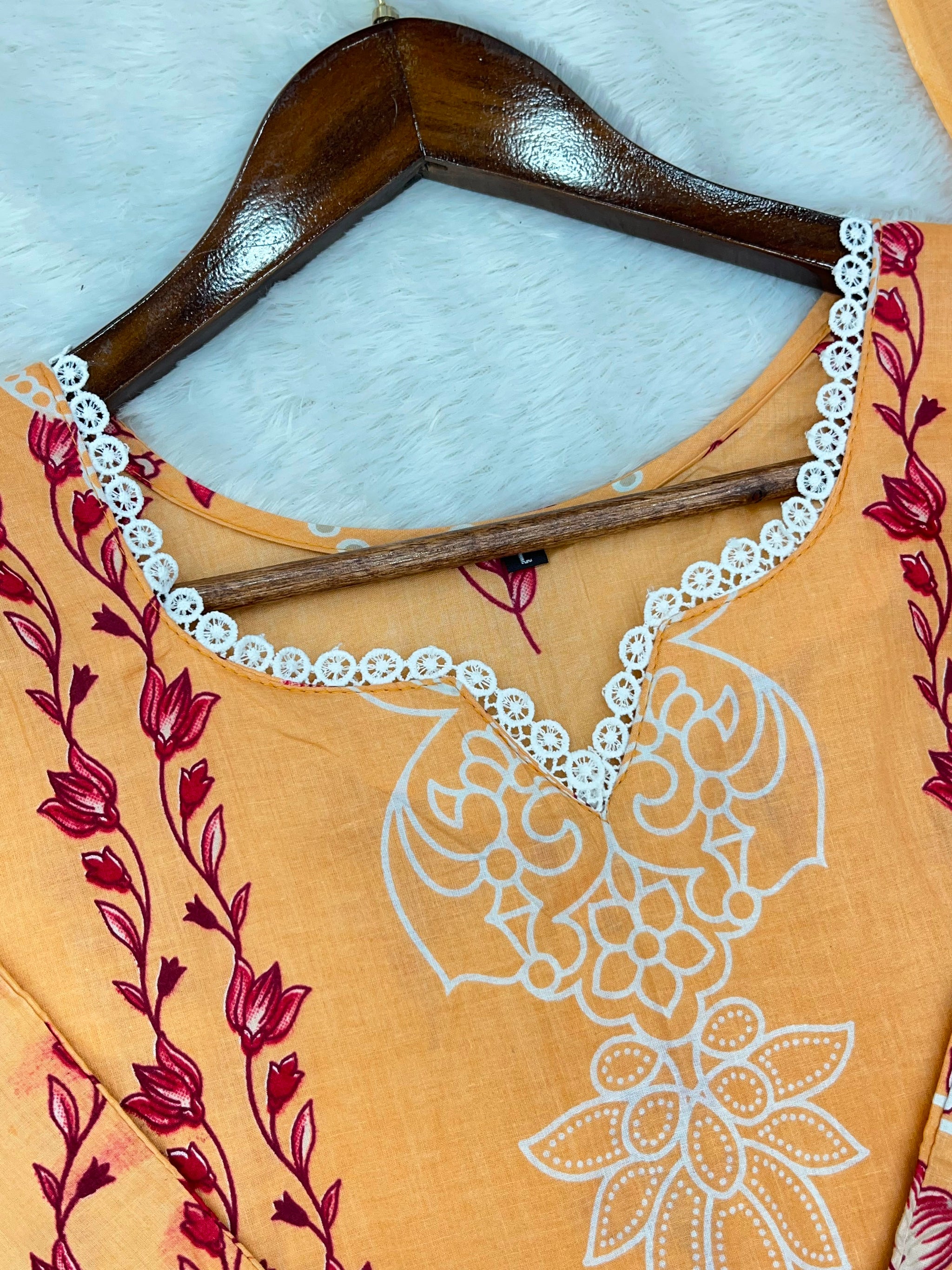 1324 Pakistani Printed Suit