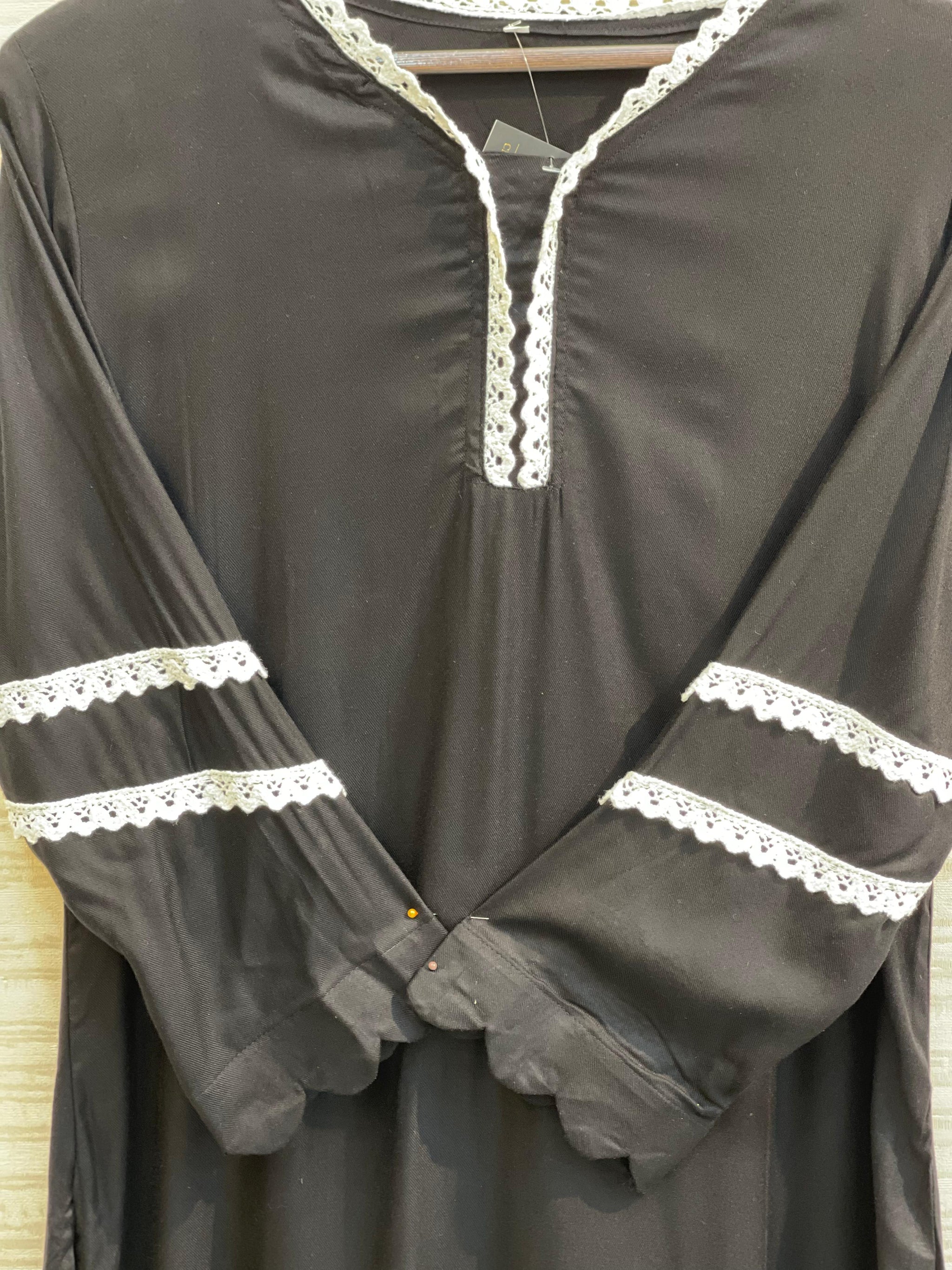 507 Black - Lace Trimmed Cordset